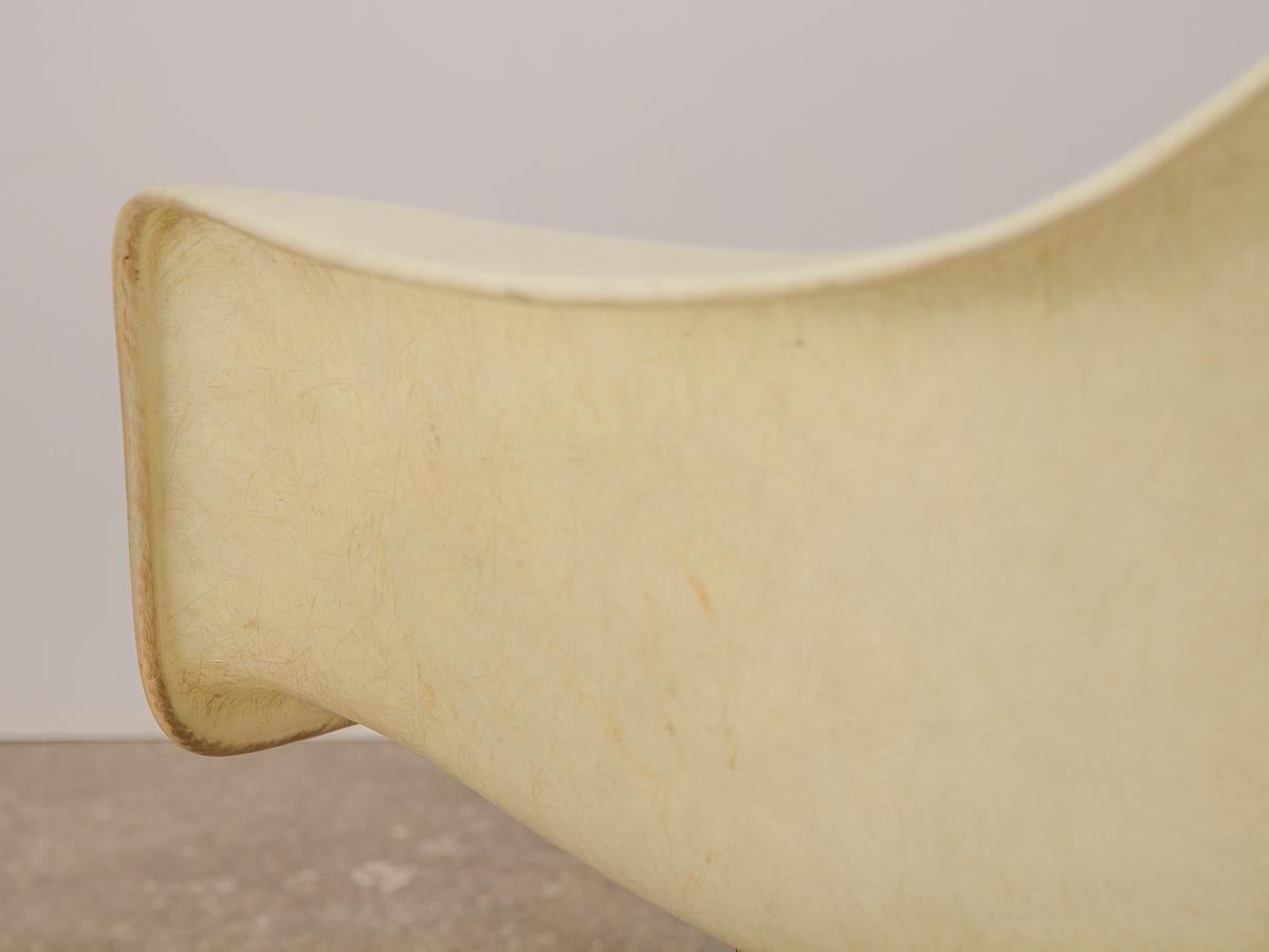 Fiberglass Eames Parchment Rope-Edge Zenith Armchair