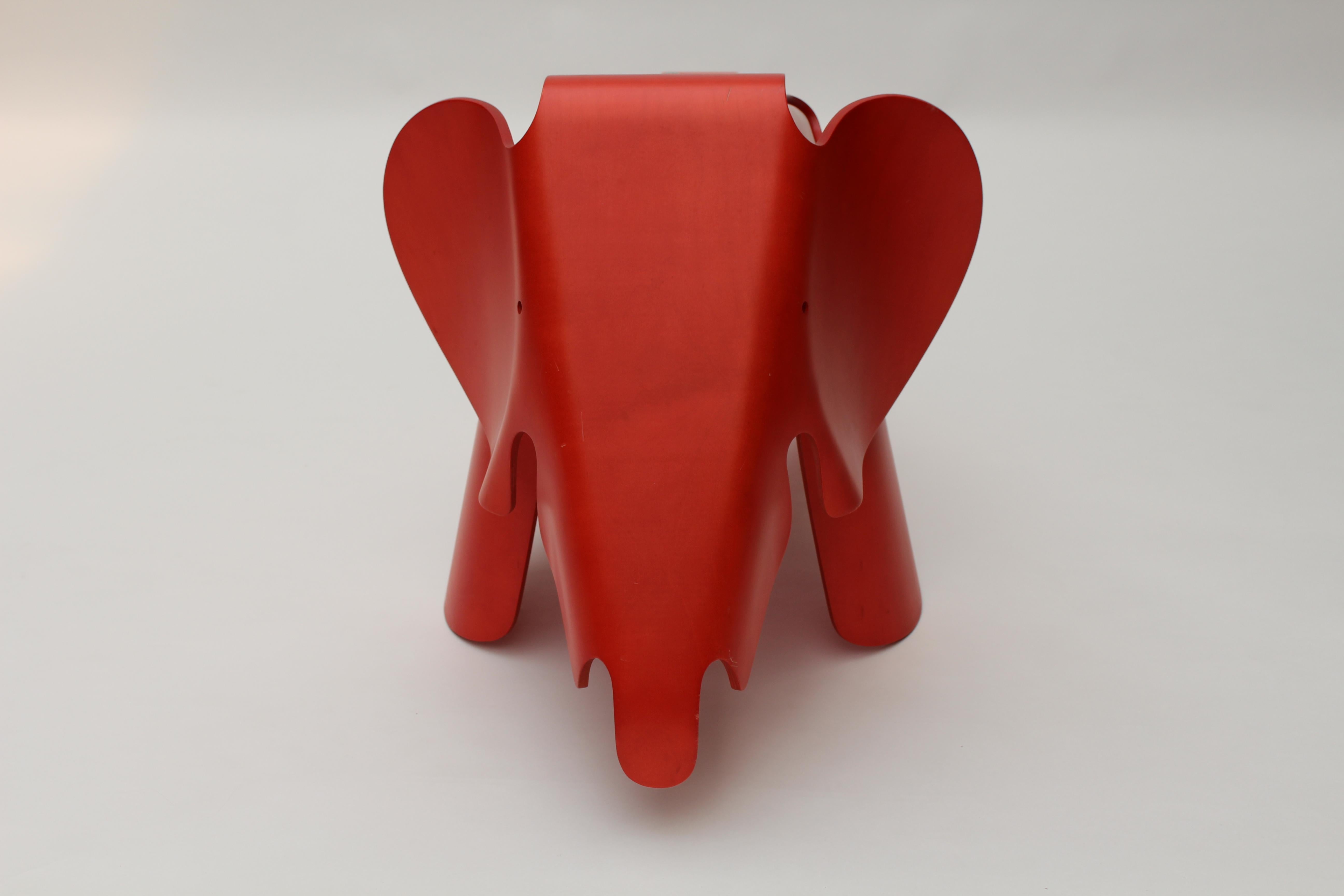 Eames Plywood Elephant by Vitra In Good Condition In Herzele, BE