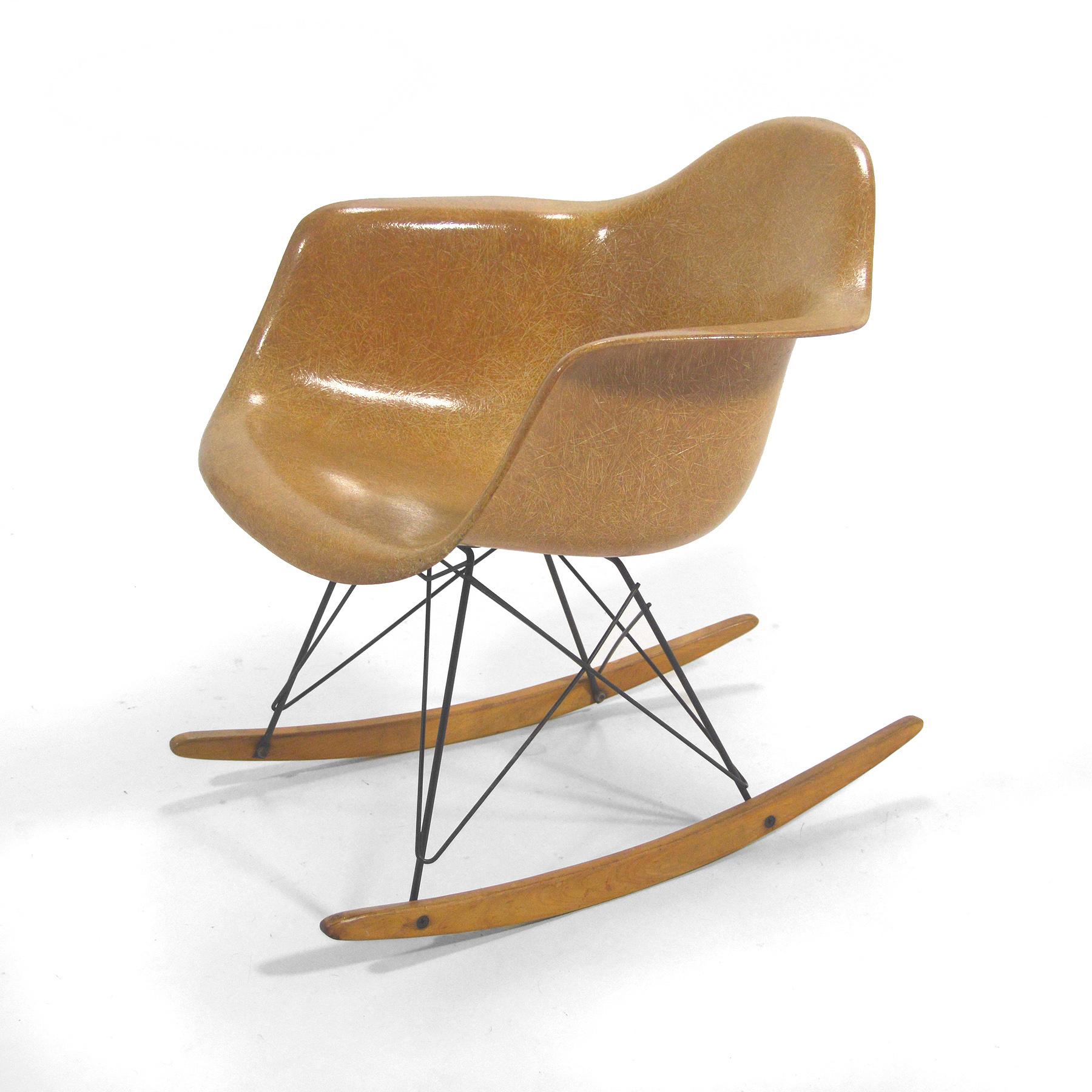 American Eames RAR Rocking Chair by Zenith for Herman Miller For Sale