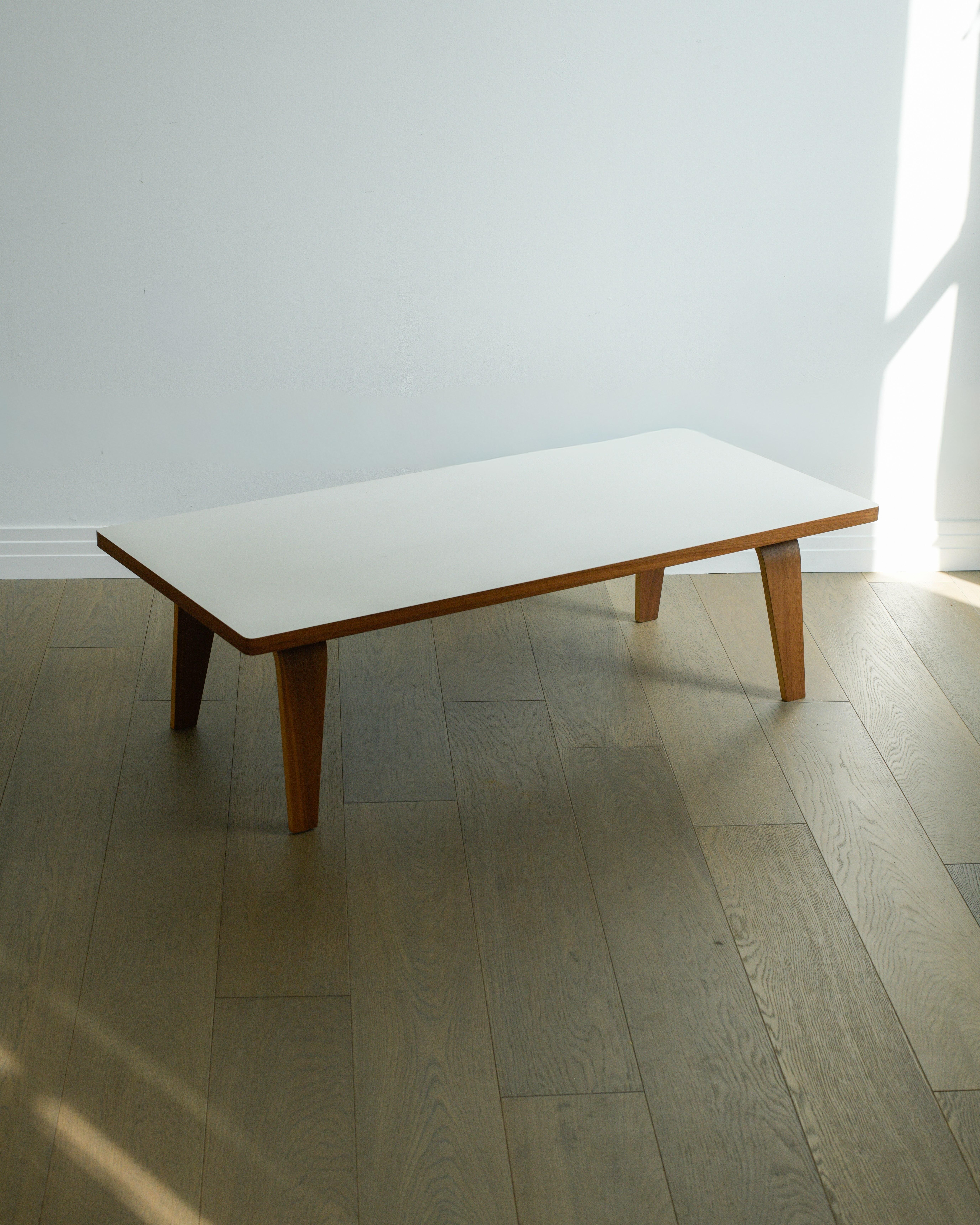 Eames Rectangular Coffee Table for Herman Miller For Sale 1