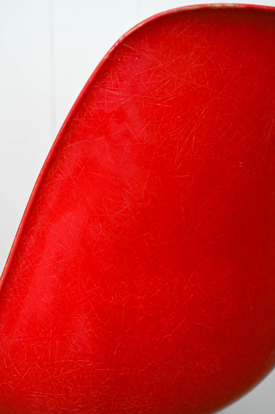 Eames Red Fiberglass DSR for Herman Miller, ca. 1970 For Sale 1