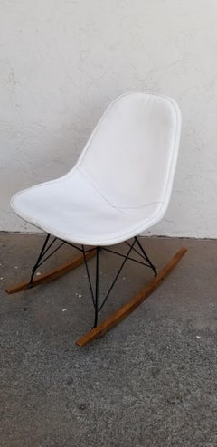 Eames RKR Rocker