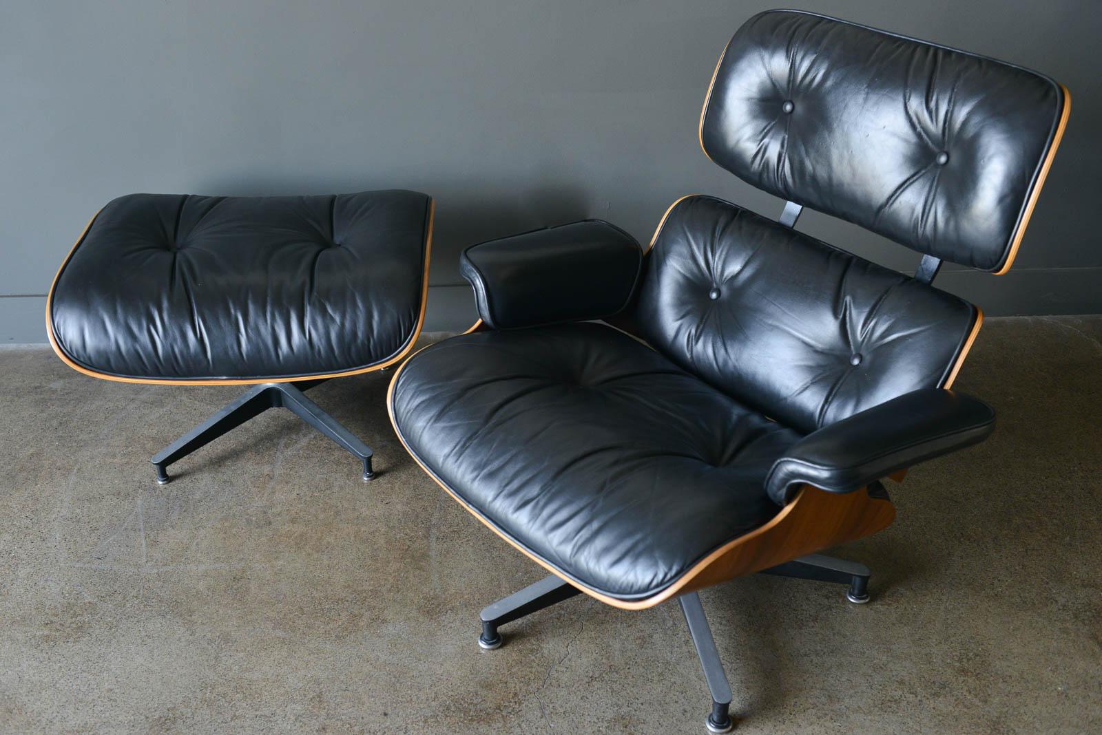 Late 20th Century Eames Rosewood 670 Lounge Chair and 671 Ottoman, ca. 1971