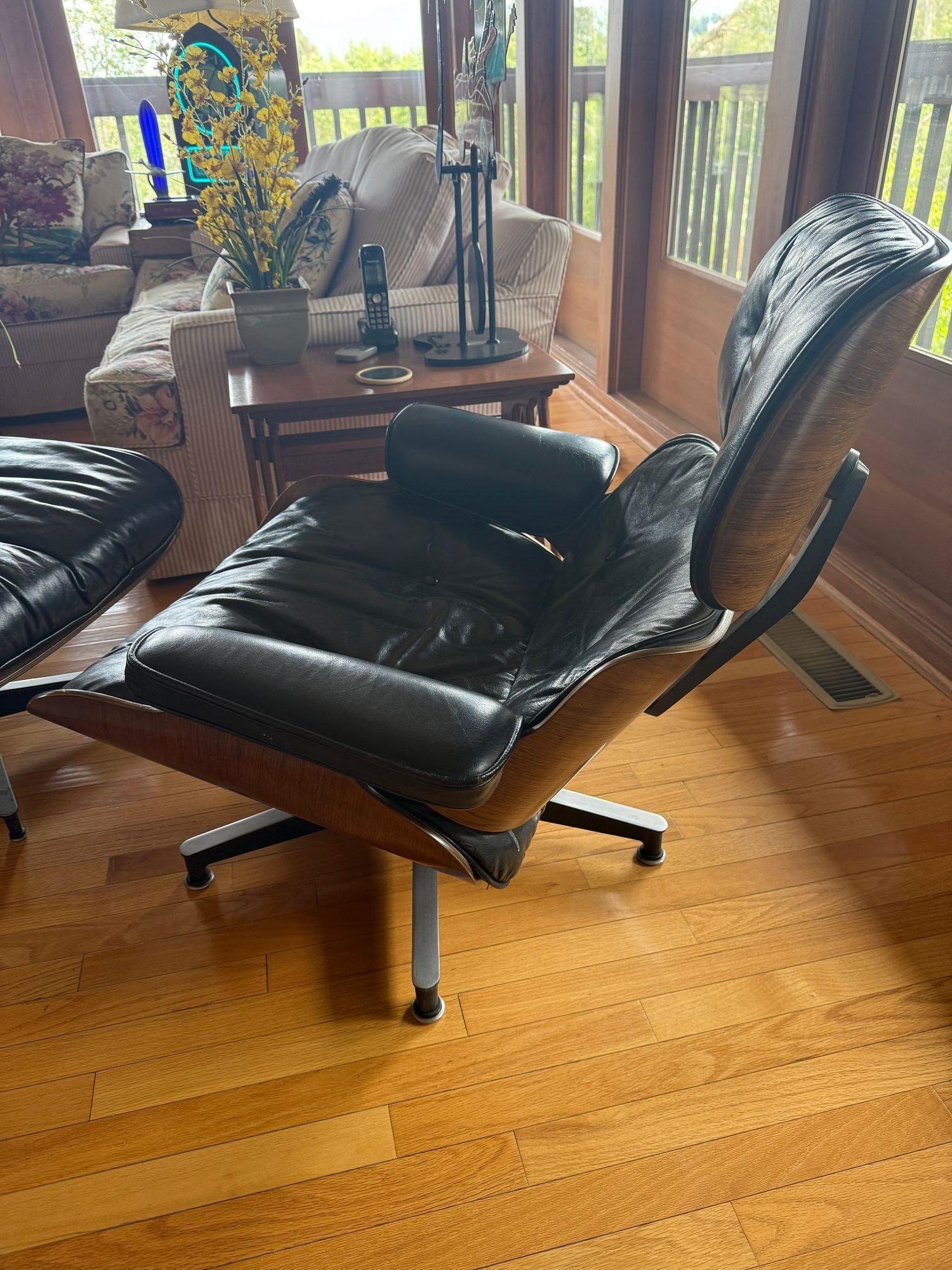 American Eames Rosewood and Leather 670 / 671 Lounge Chair and Ottoman For Sale