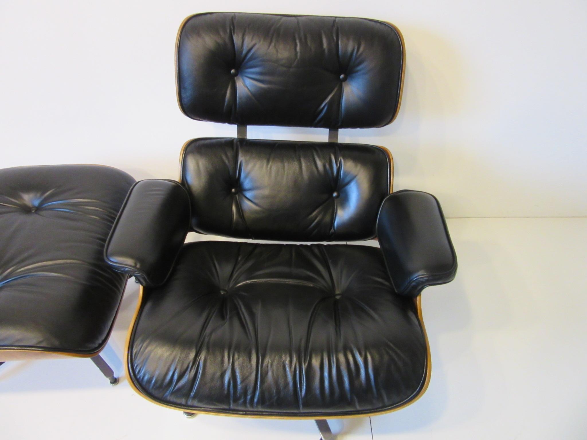 Eames Rosewood and Leather 670 Lounge Chair with Ottoman 1