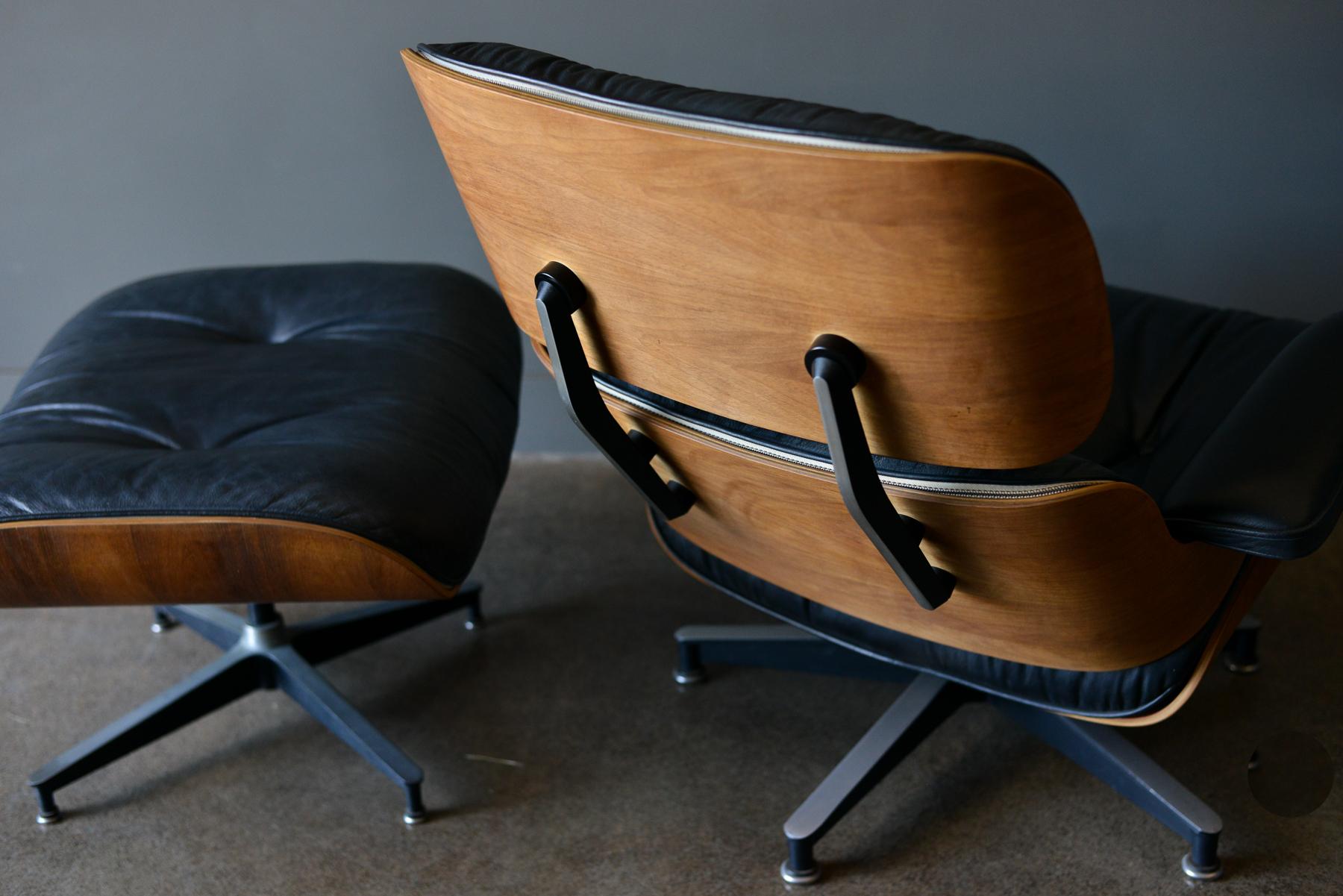 Eames Rosewood Lounge Chair and Ottoman, circa 1971 6