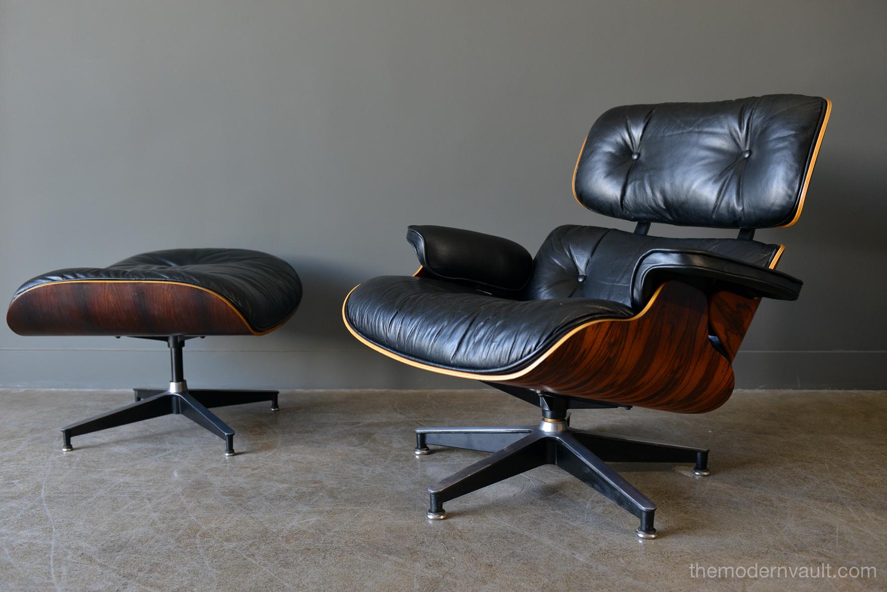 Mid-Century Modern Eames Rosewood Lounge Chair and Ottoman, circa 1971