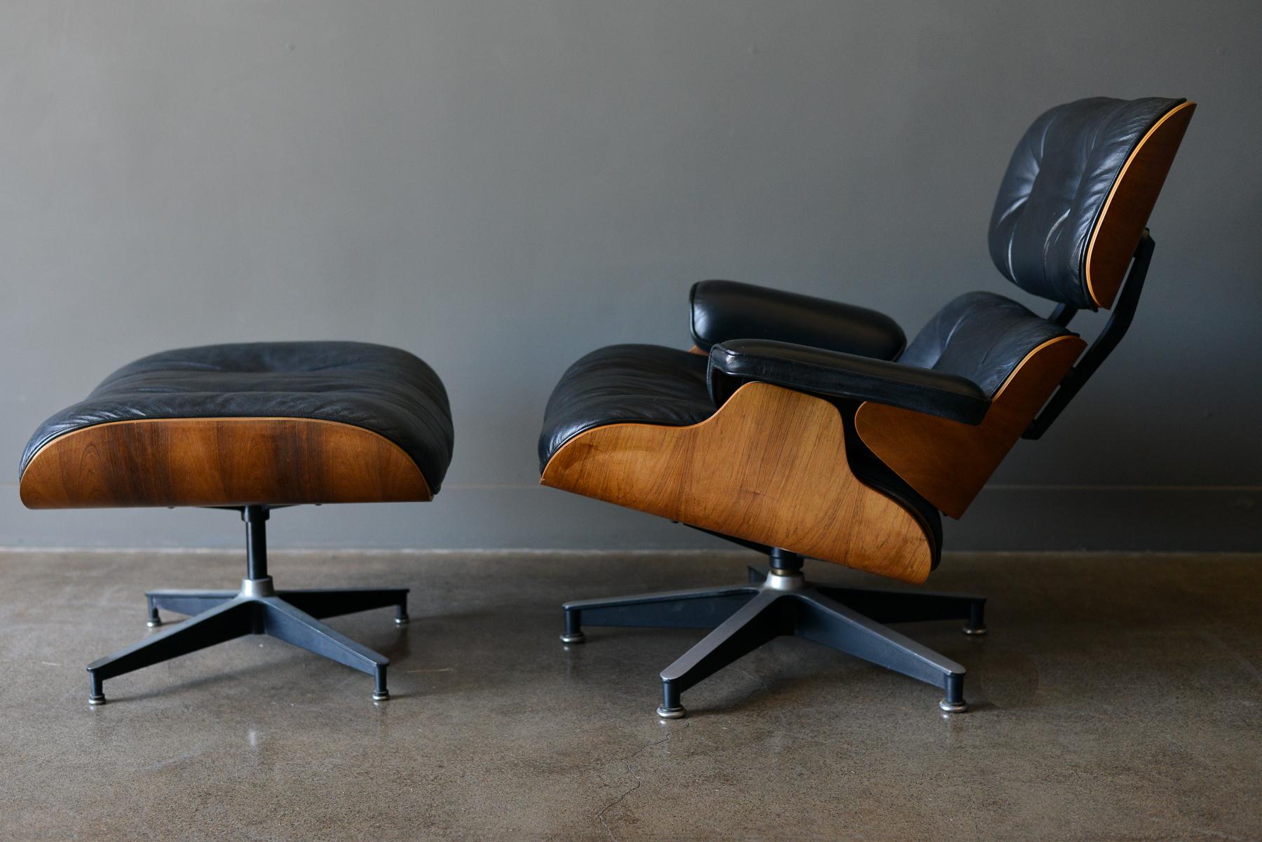 Mid-Century Modern Eames Rosewood Lounge Chair and Ottoman, circa 1971