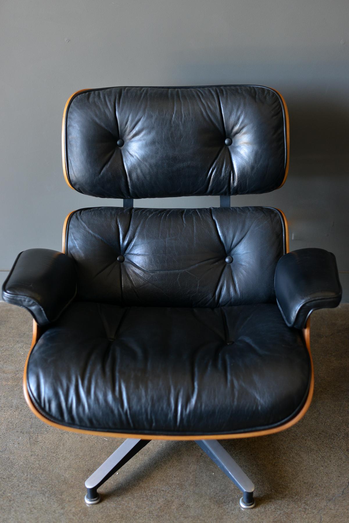Eames Rosewood Lounge Chair and Ottoman, circa 1971 2