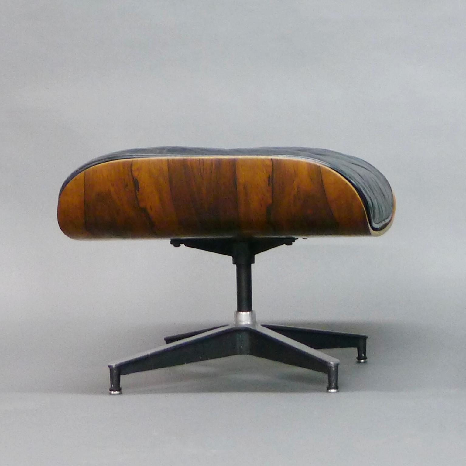 Eames Rosewood Lounge Chair & Ottoman, model 670/671, Herman Miller, USA, 1960s 1