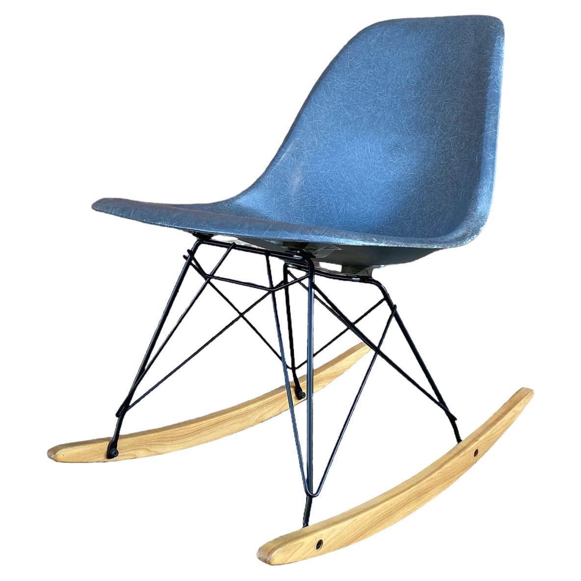 Eames RSR Rocking Chair Elephant Gray For Sale