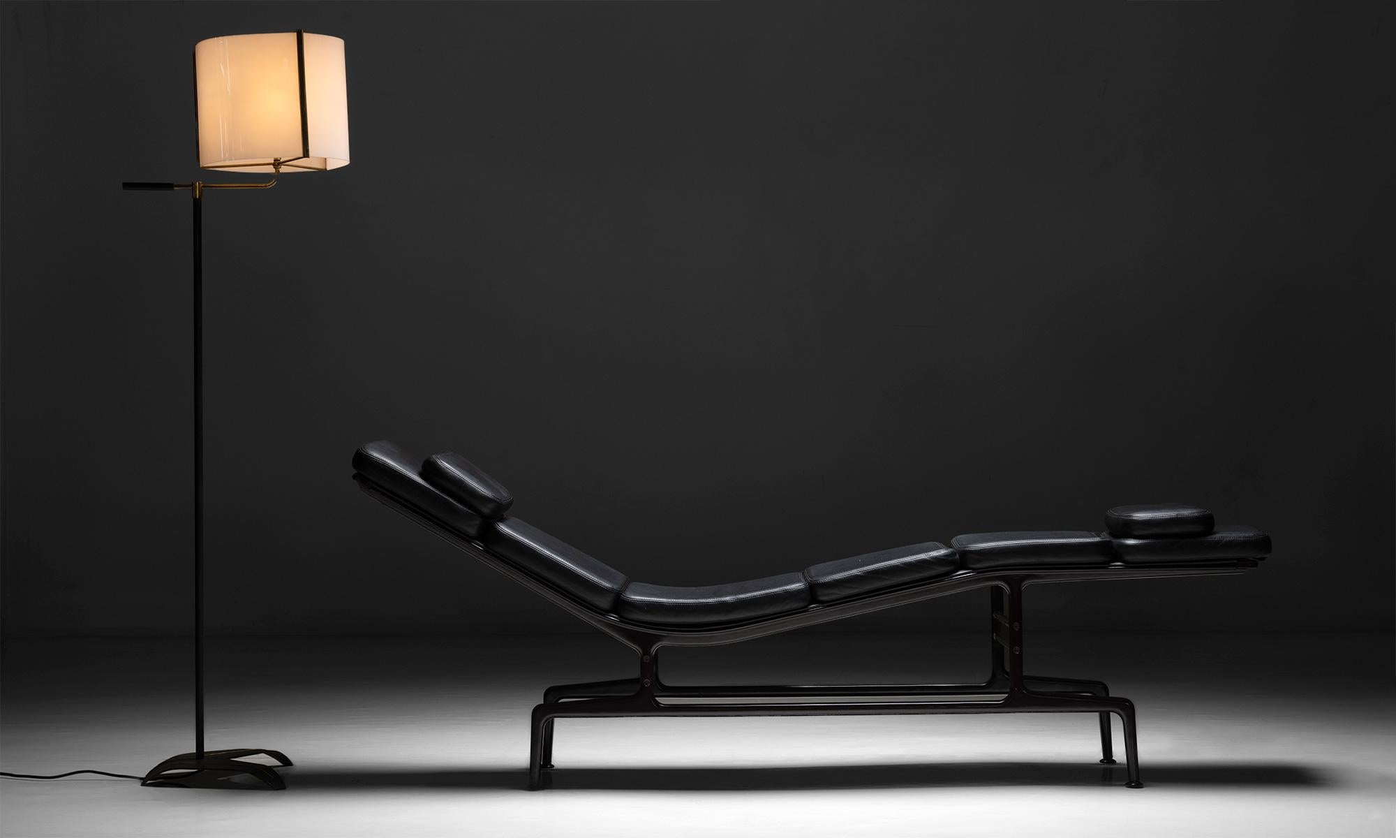 Chaise Lounge by Charles & Ray Eames America 2004 3