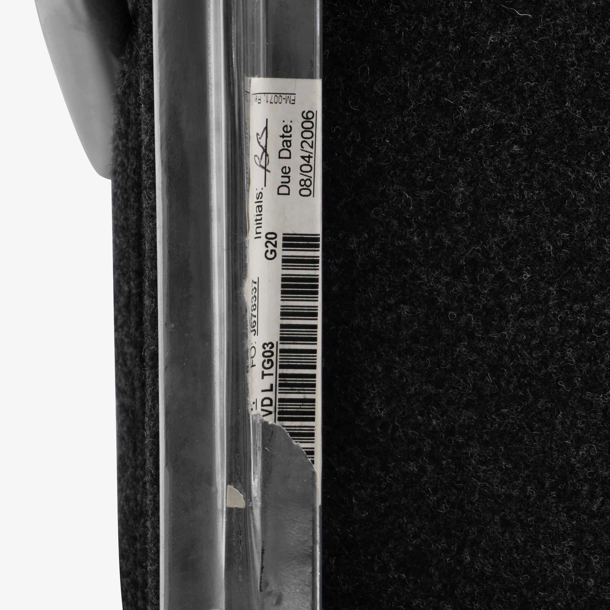 Sedie direzionali Eames Soft-Pad in lana color carbone di Herman Miller, set da 6 in vendita 4
