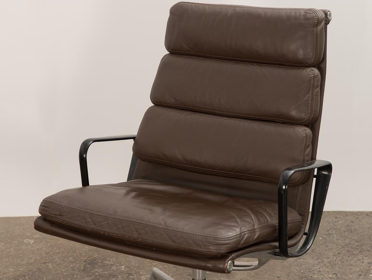 Eames Soft Pad Executive Leather Office Chair 3