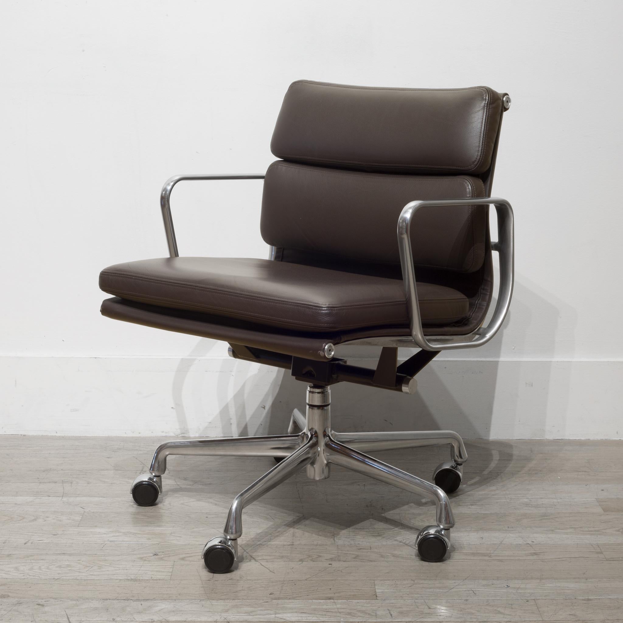 Mid-Century Modern Eames Soft Pad Leather Office Management Chairs by Herman Miller