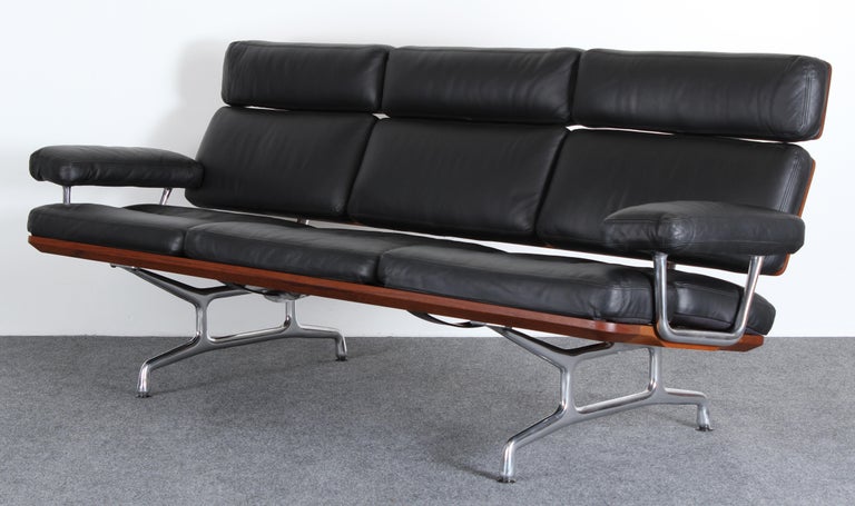verf heelal vaak Eames Soft Pad Leather Sofa #2 for Herman Miller, 1984 at 1stDibs | eames  leather sofa, eames soft pad sofa