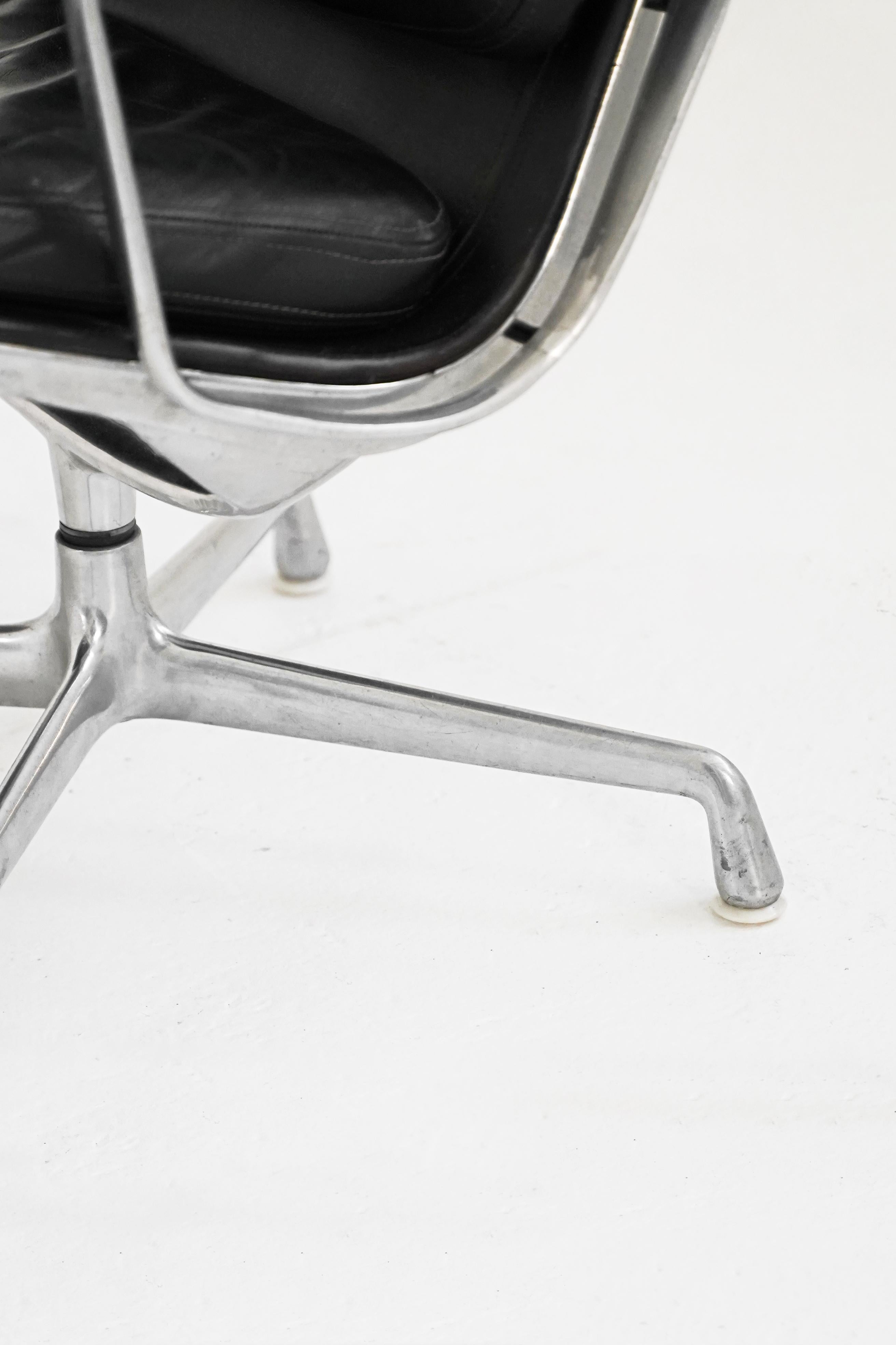 Aluminum Eames Soft Pad Lounge Chair by Charles and Ray Eames for Herman Miller