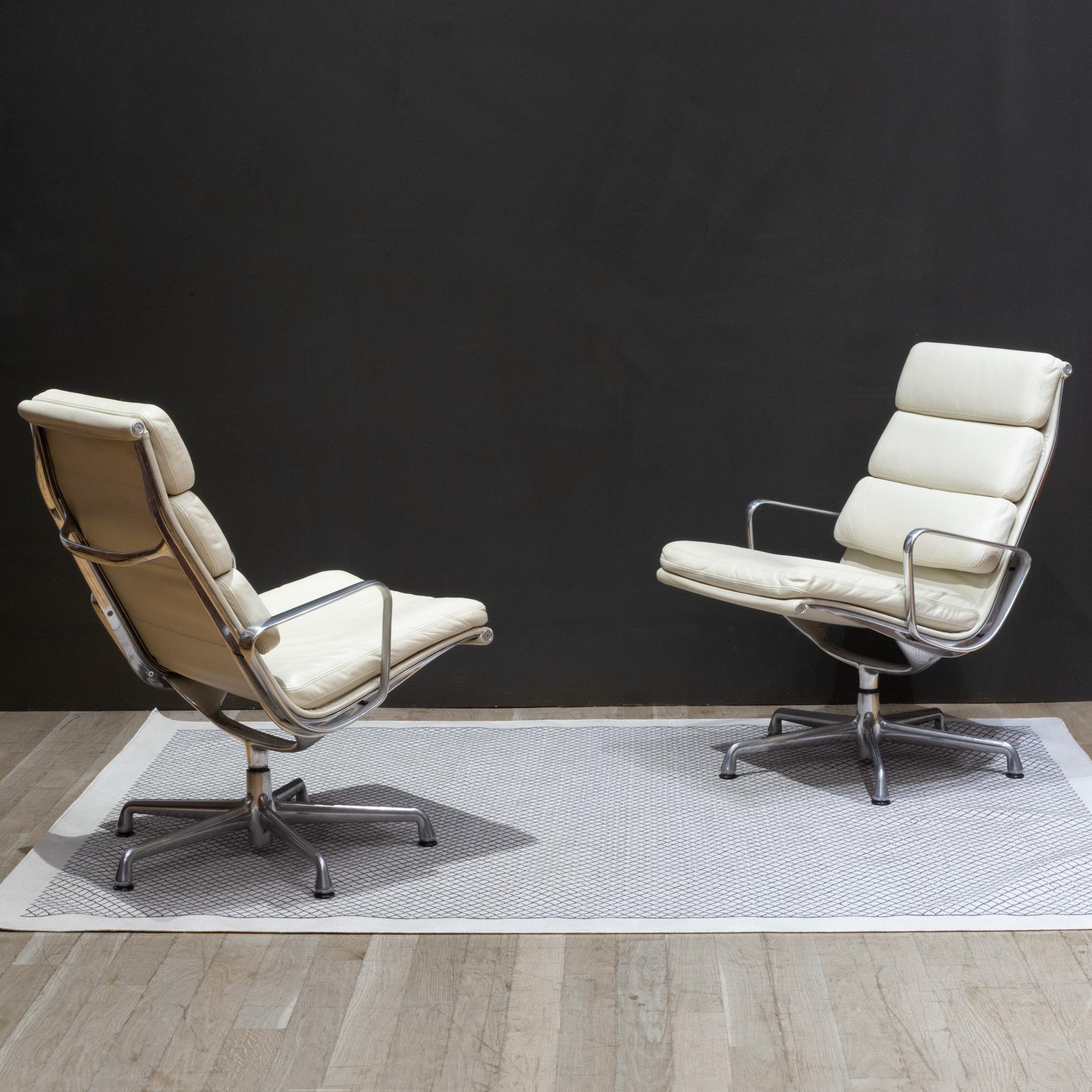 ABOUT

Price is per chair.

Designed as part of the iconic Aluminum Group, the Eames Soft Pad Lounge Chair has a high back, a relaxed pitch, and comes with its own pillowy headrest. The swivel lounge chairs are in Ivory leather with polished five