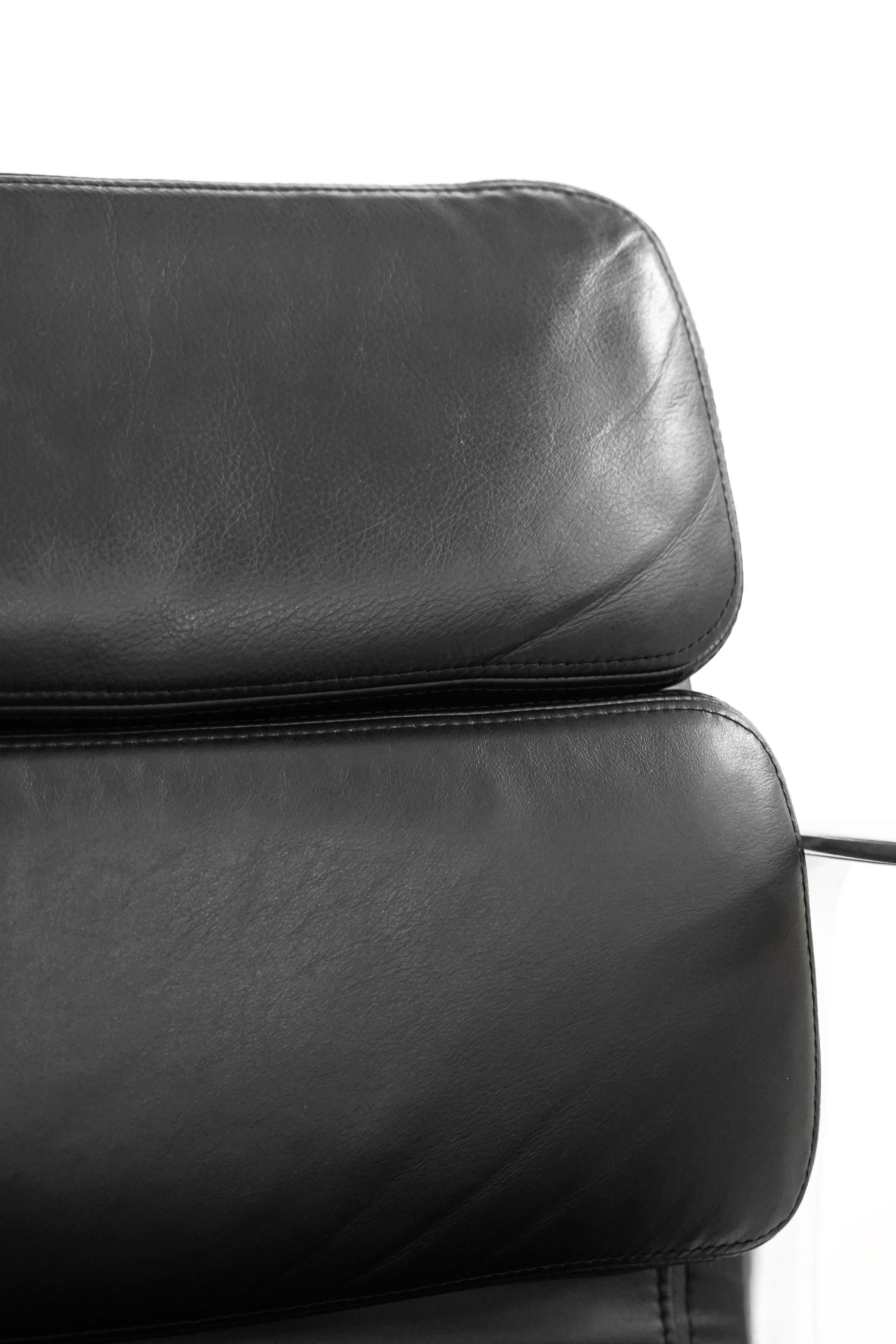 Eames Soft Pad Management Chair by Charles and Ray Eames for Herman Miller 3