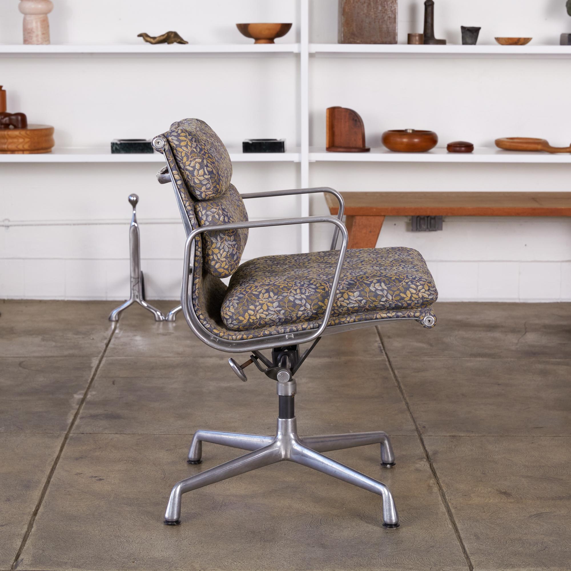 Eames Soft Pad Management Chairs for Herman Miller 2