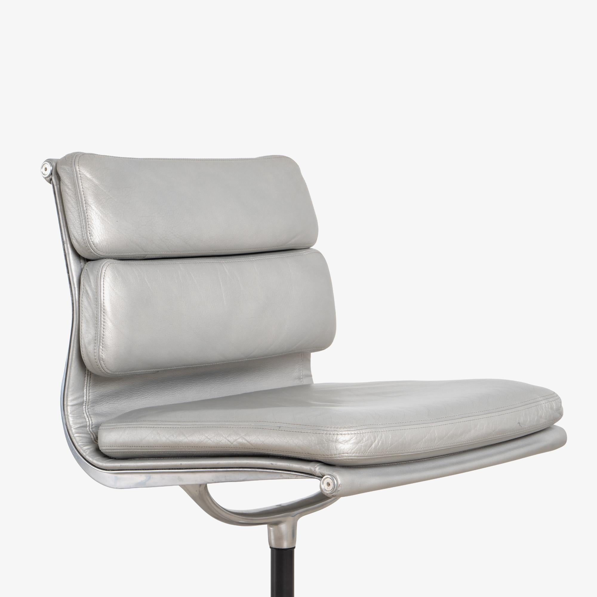 Eames Soft-Pad Side Chairs in Silver Edelman Leather by Herman Miller, Pair 4