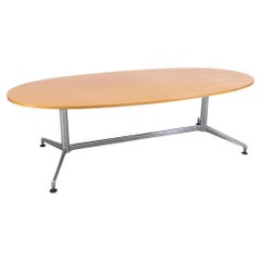 Table de conférence ou de salle à manger de style Herman Miller / Eames, milieu de siècle, avec plateau en érable 