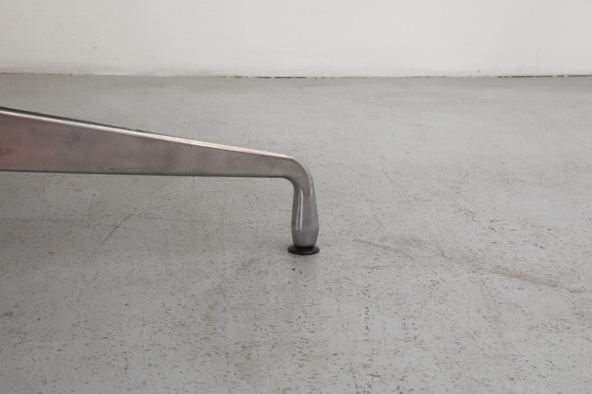 Table de conférence style Eames par Castelli - plateau en teck base segmentée en aluminium en vente 4