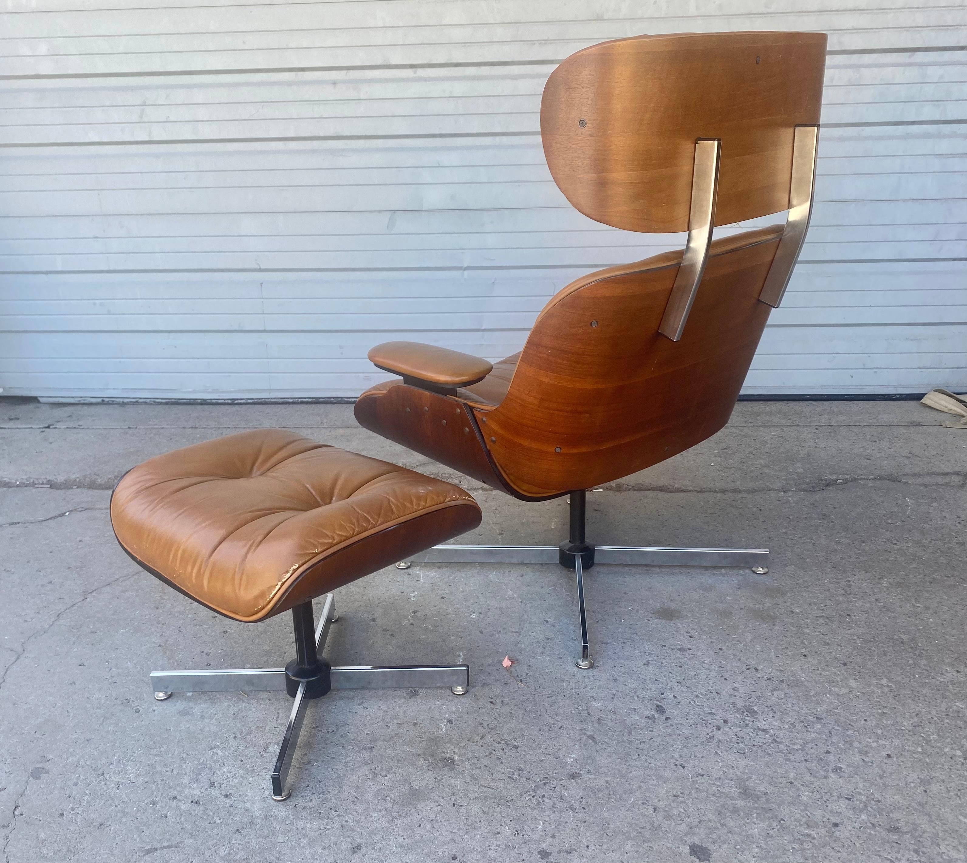 plycraft eames style lounge chair