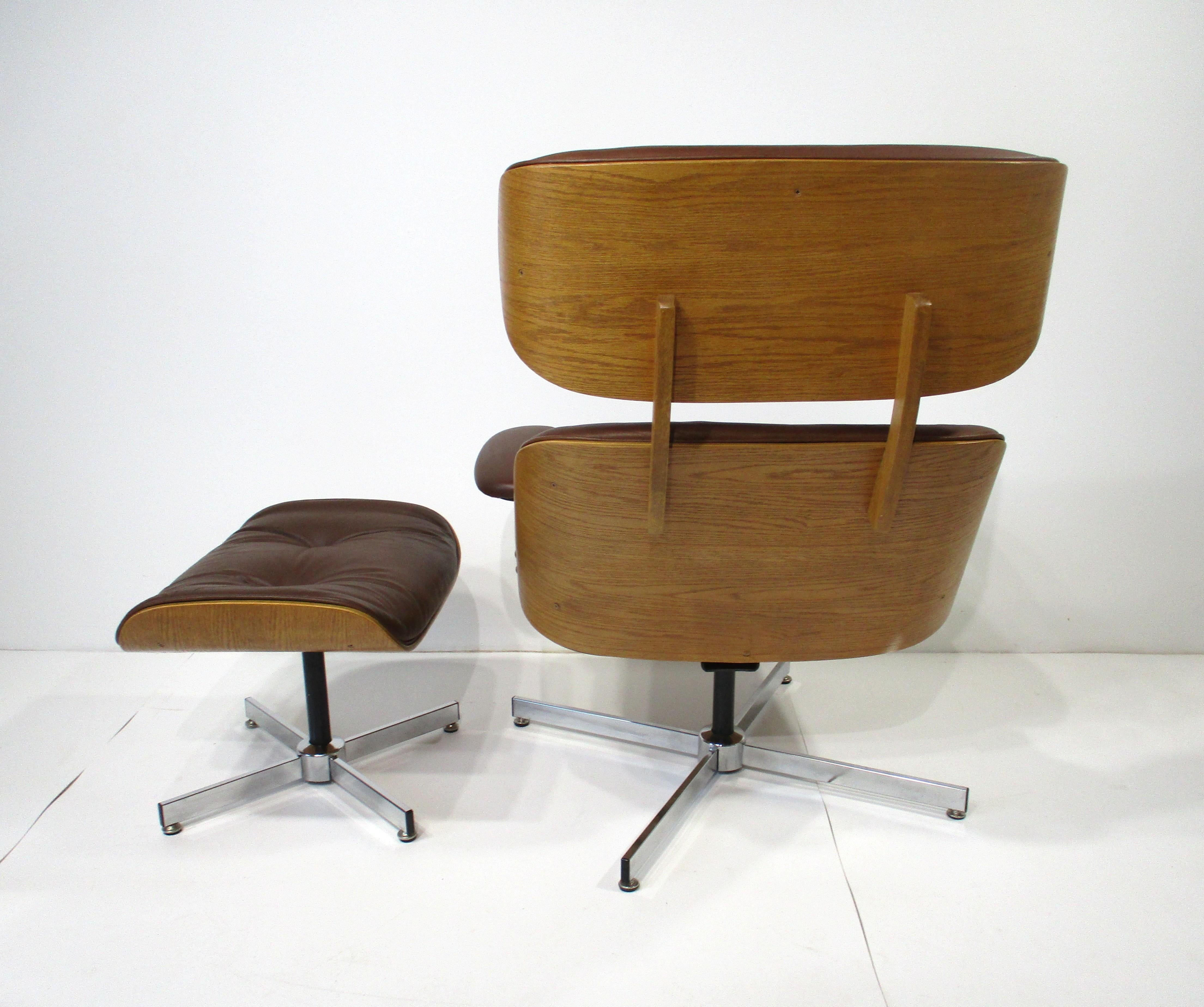 Eames Styled Leather Lounge Chair / Ottoman by Charlton Bon état - En vente à Cincinnati, OH