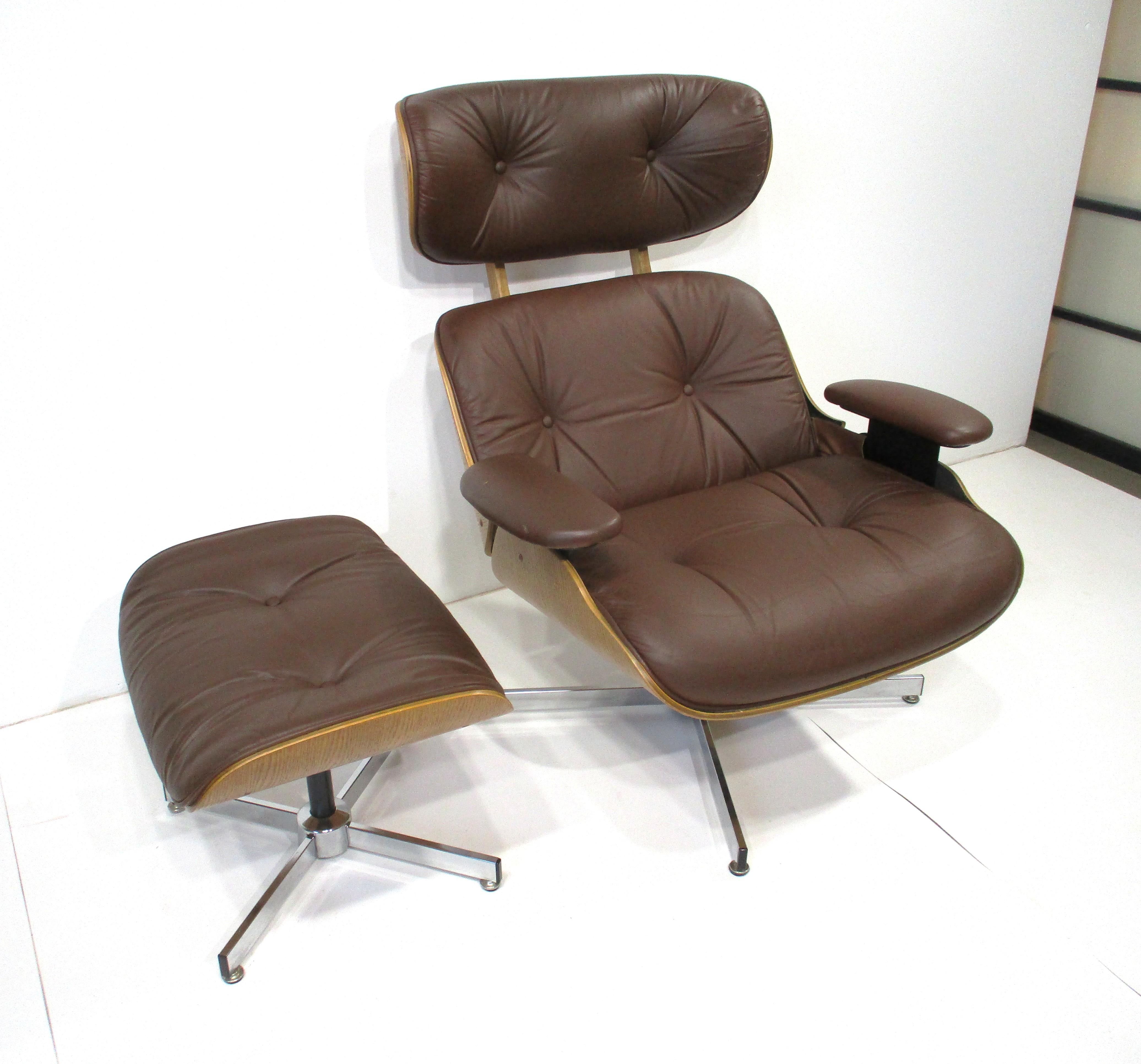 Cuir Eames Styled Leather Lounge Chair / Ottoman by Charlton en vente