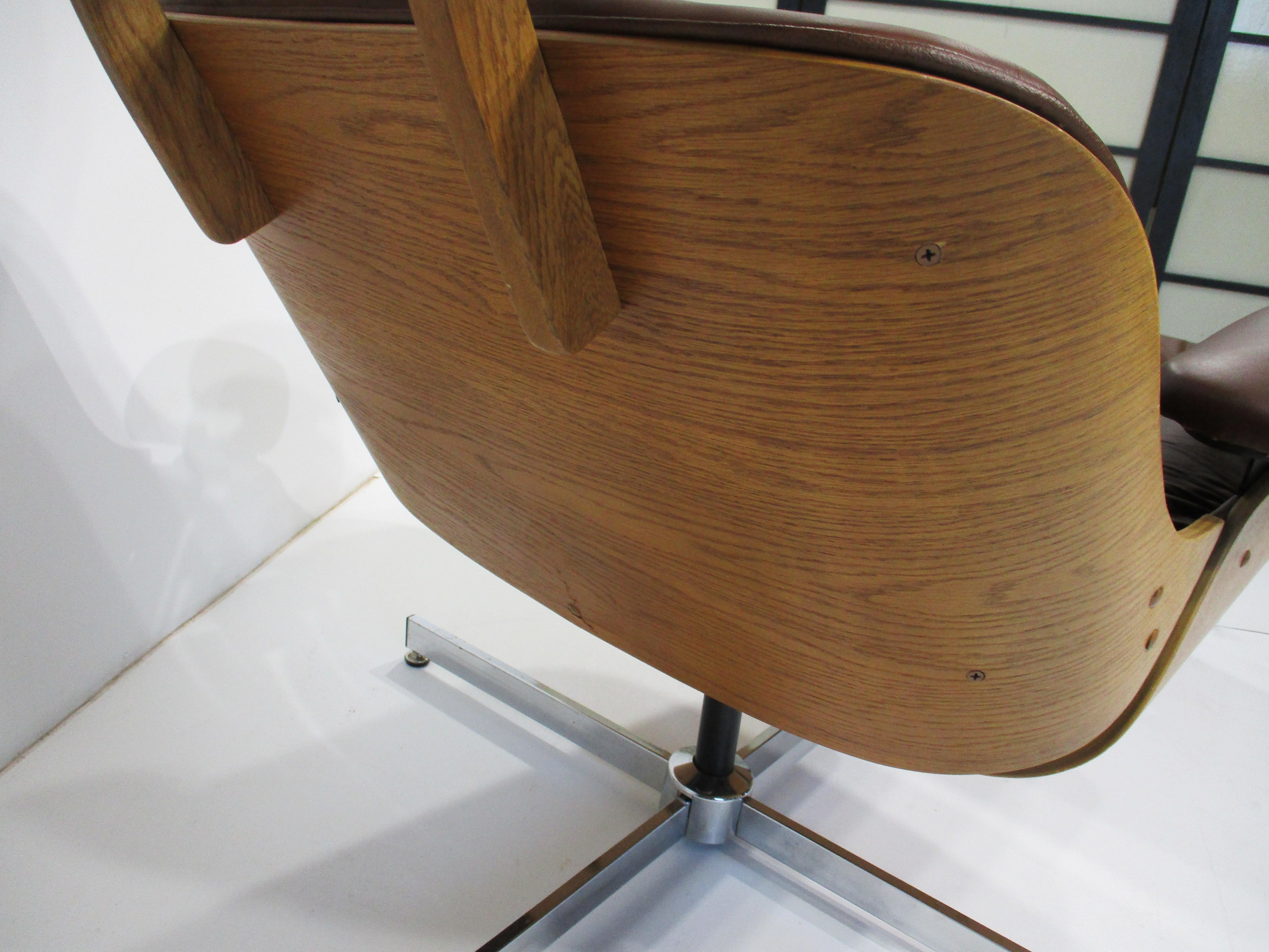 Eames Styled Leather Lounge Chair / Ottoman by Charlton en vente 2