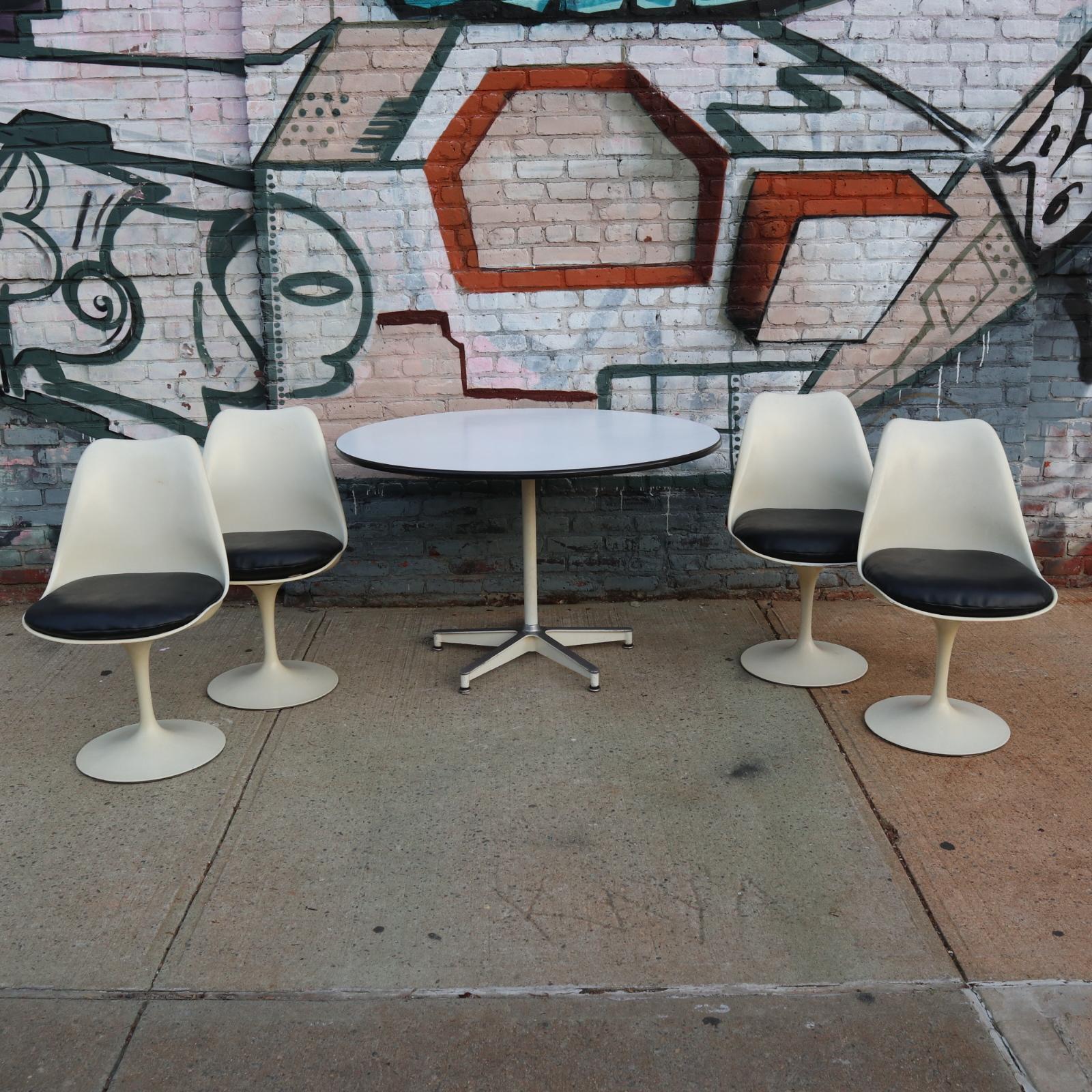 eames tulip