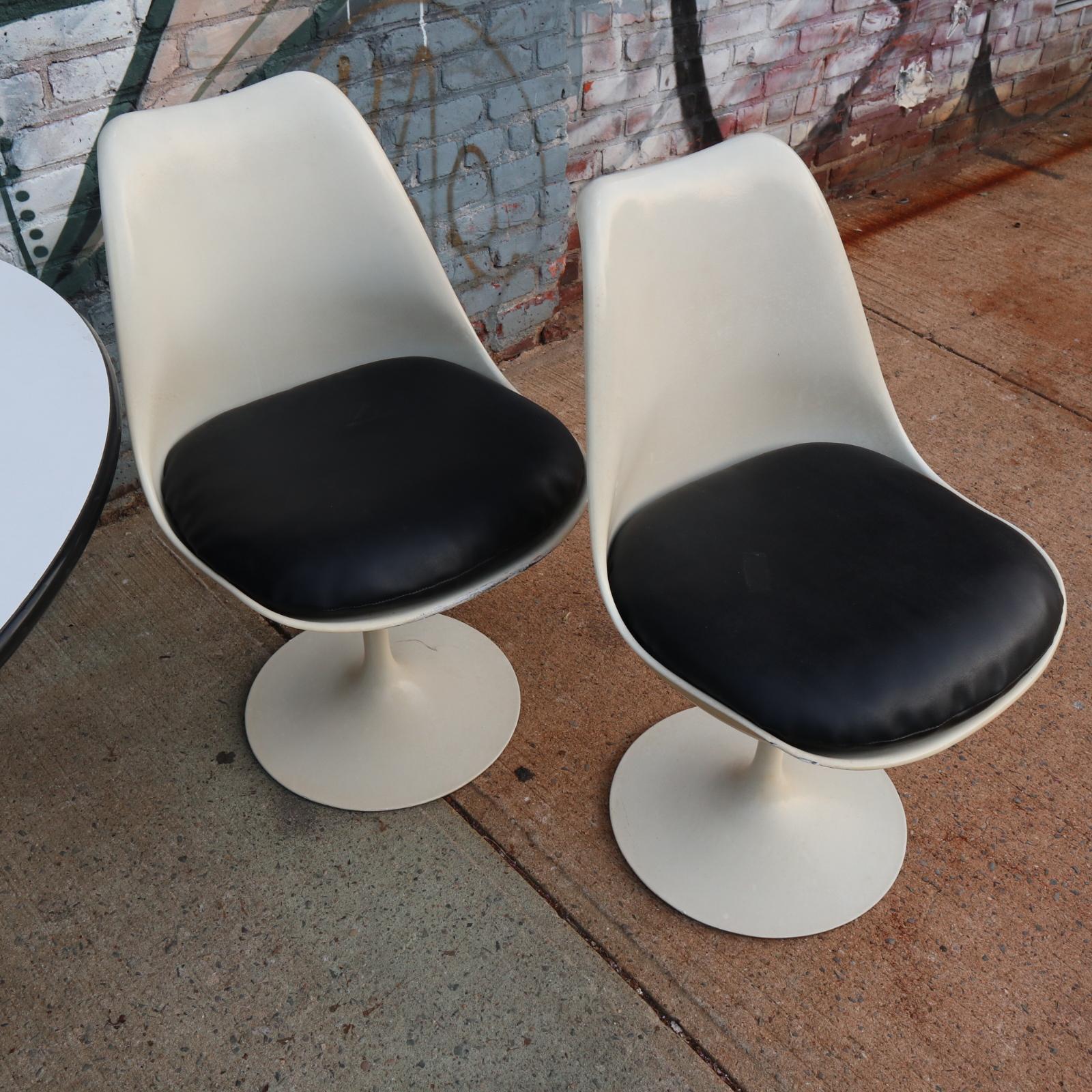silla tulip eames