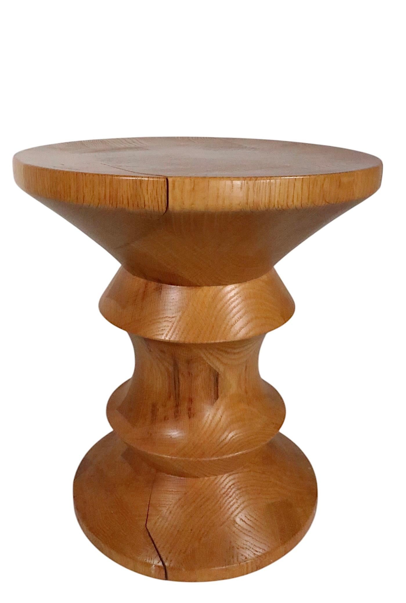 Taburete Eames Time Life Apple Core A de madera torneada c. 1970's Estadounidense en venta