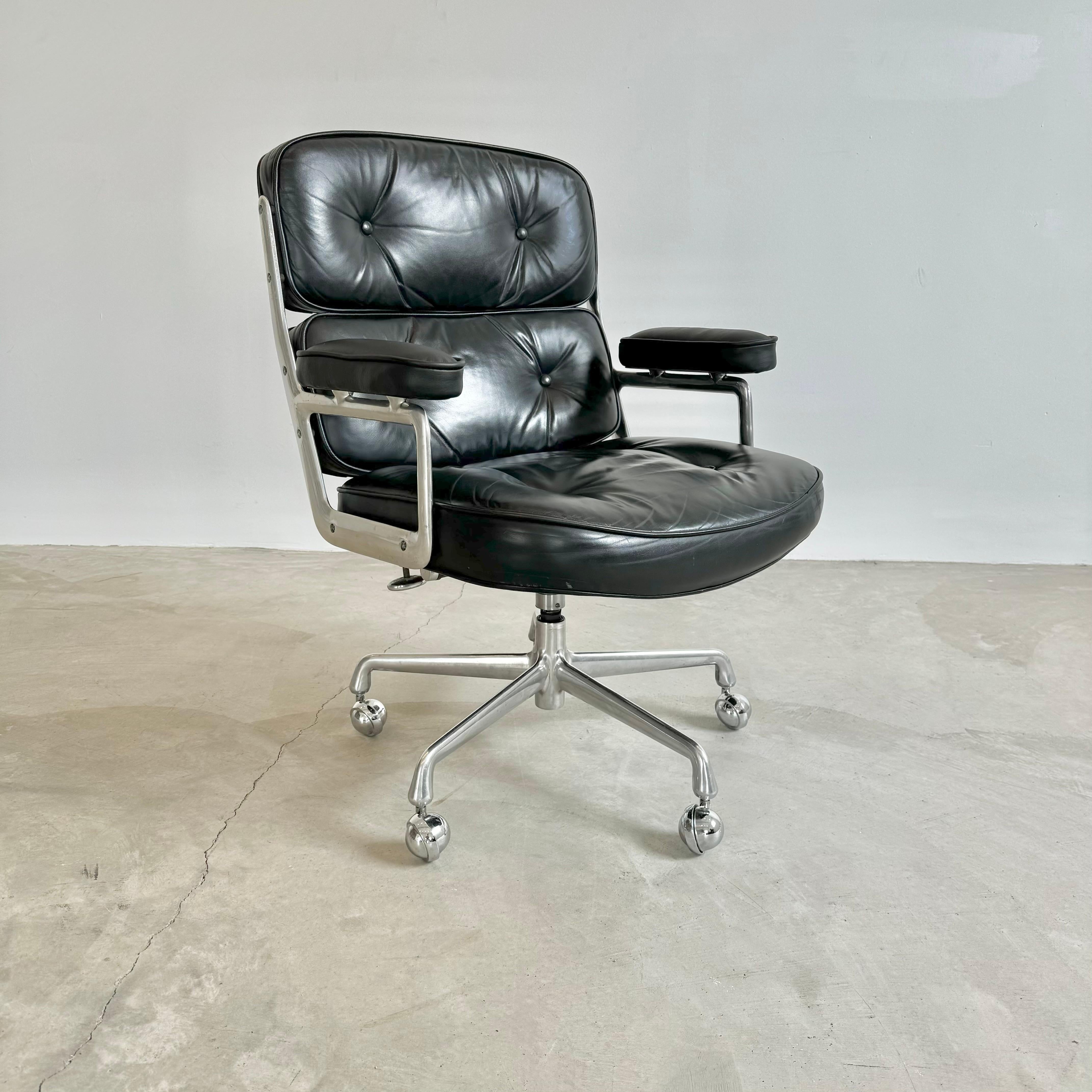 Silla Eames Time Life de cuero negro para Herman Miller, años 1980 EE.UU. Moderno de mediados de siglo