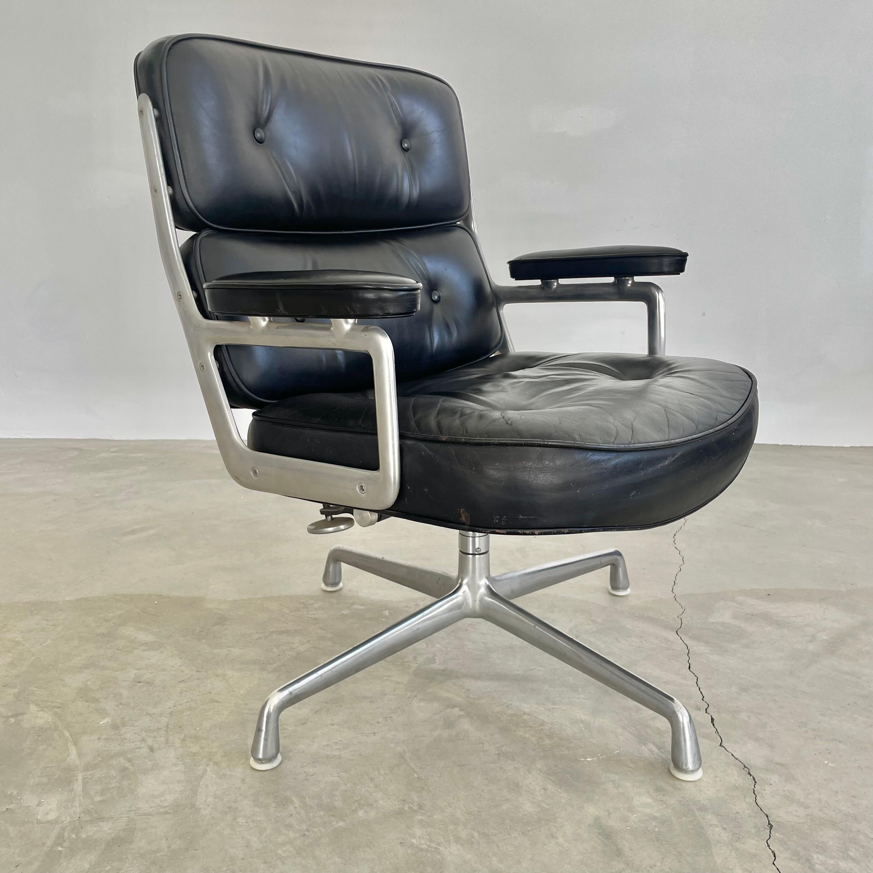 Mid-Century Modern Eames Time Life Chair in Black Leather for Herman Miller, 1990s USA