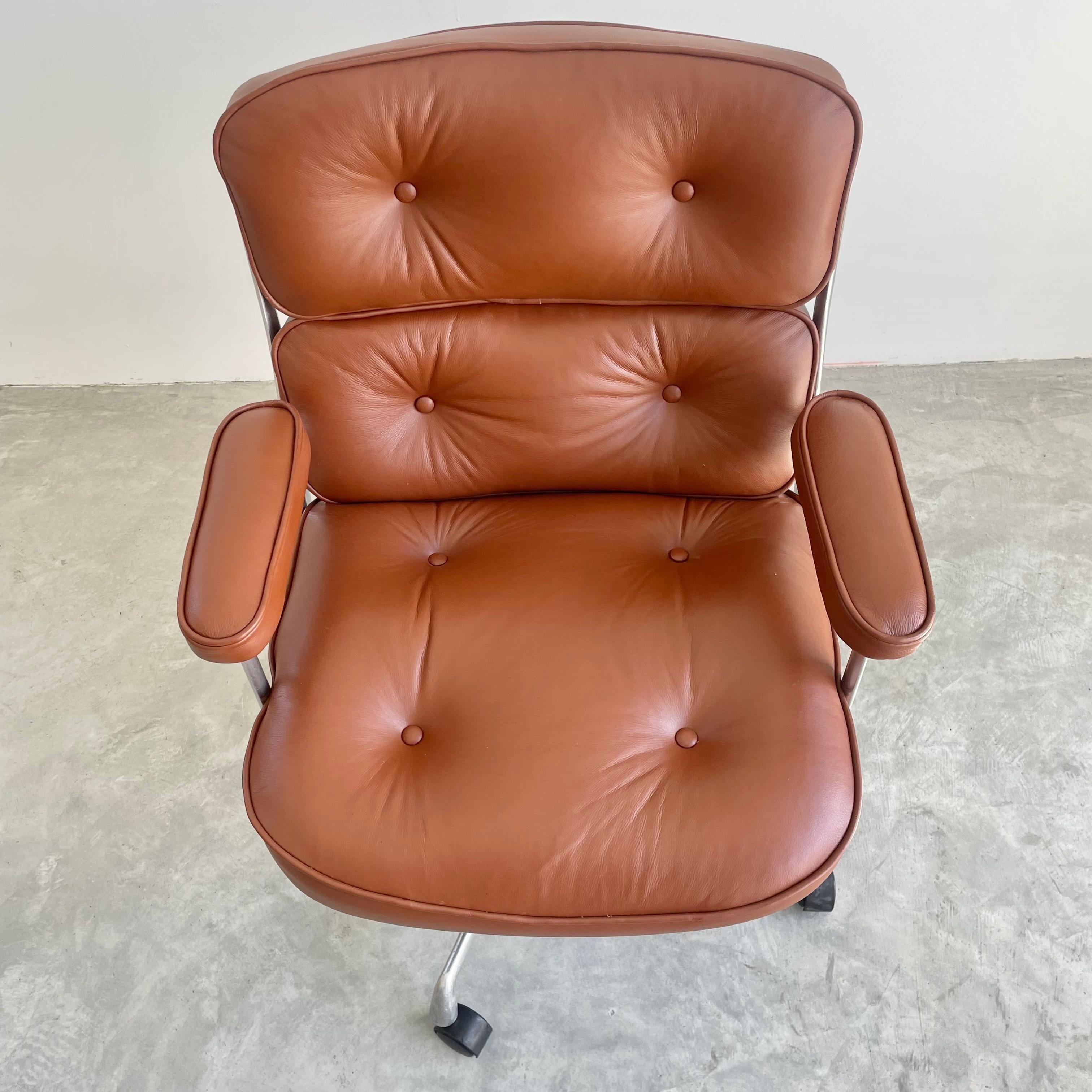Eames Time Life Chair in Brown Leather for Herman Miller, 1984 USA For Sale 7