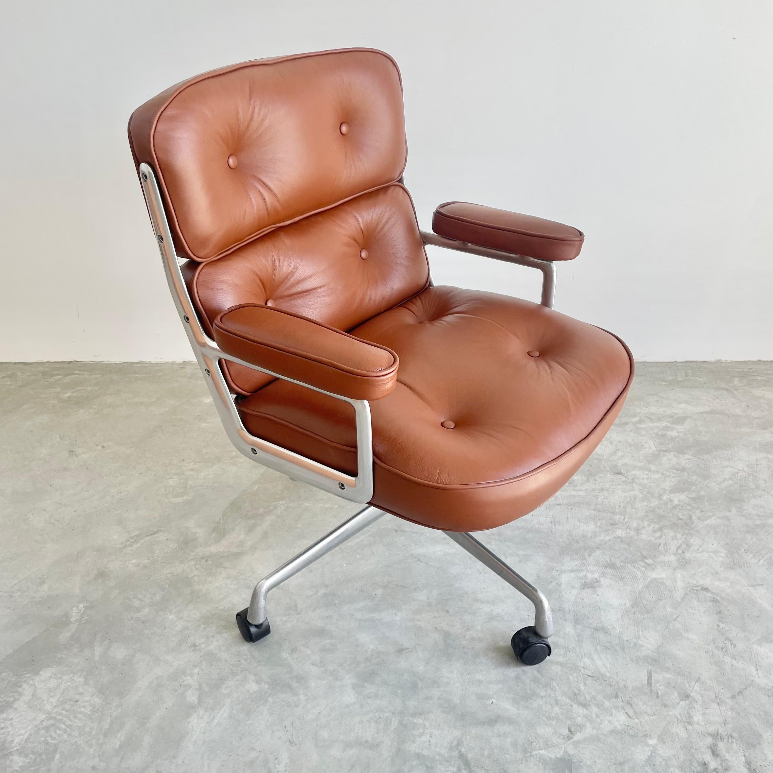 American Eames Time Life Chair in Brown Leather for Herman Miller, 1984 USA For Sale