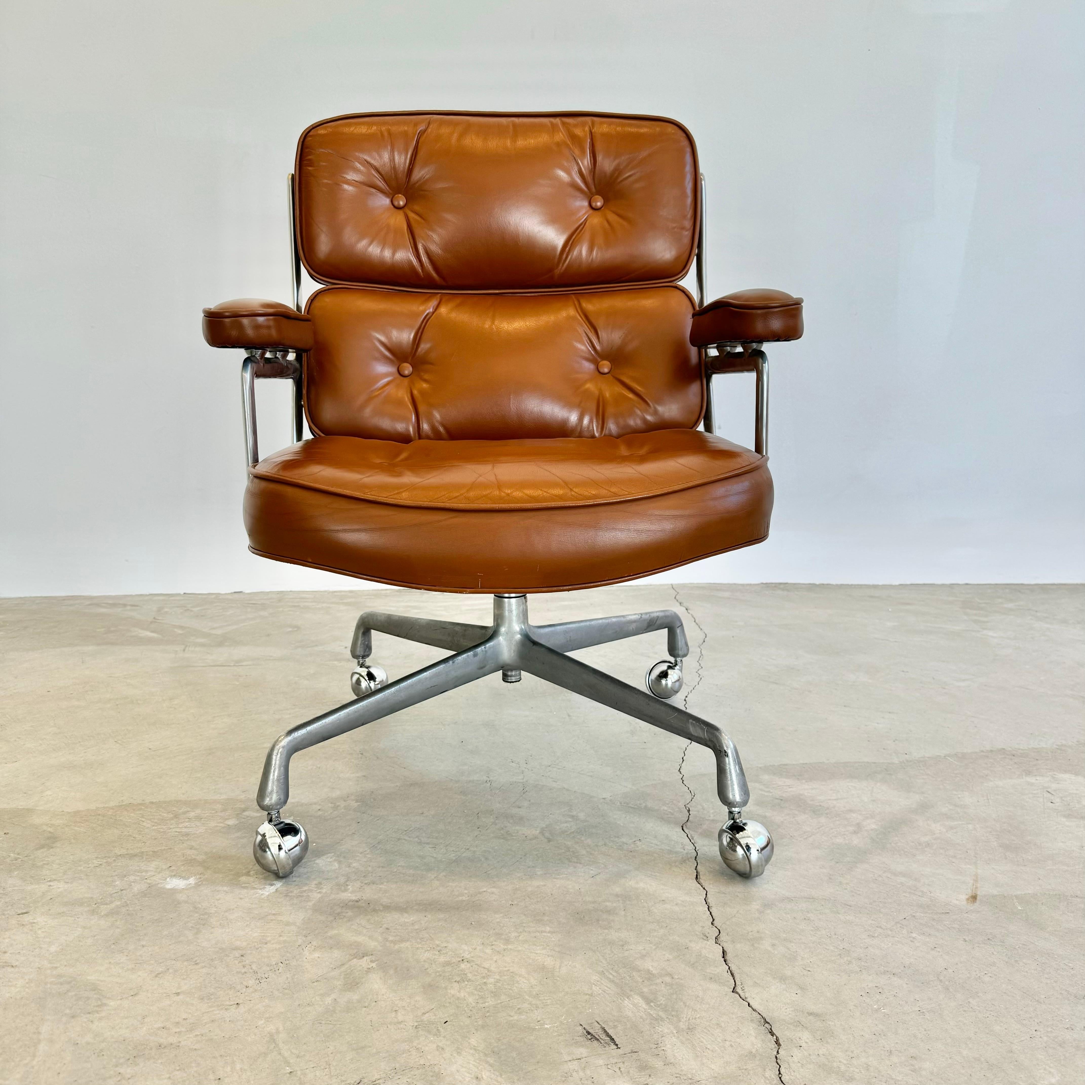 Eames Time Life Chair in Butterscotch Leather for Herman Miller, 1970s USA In Good Condition In Los Angeles, CA