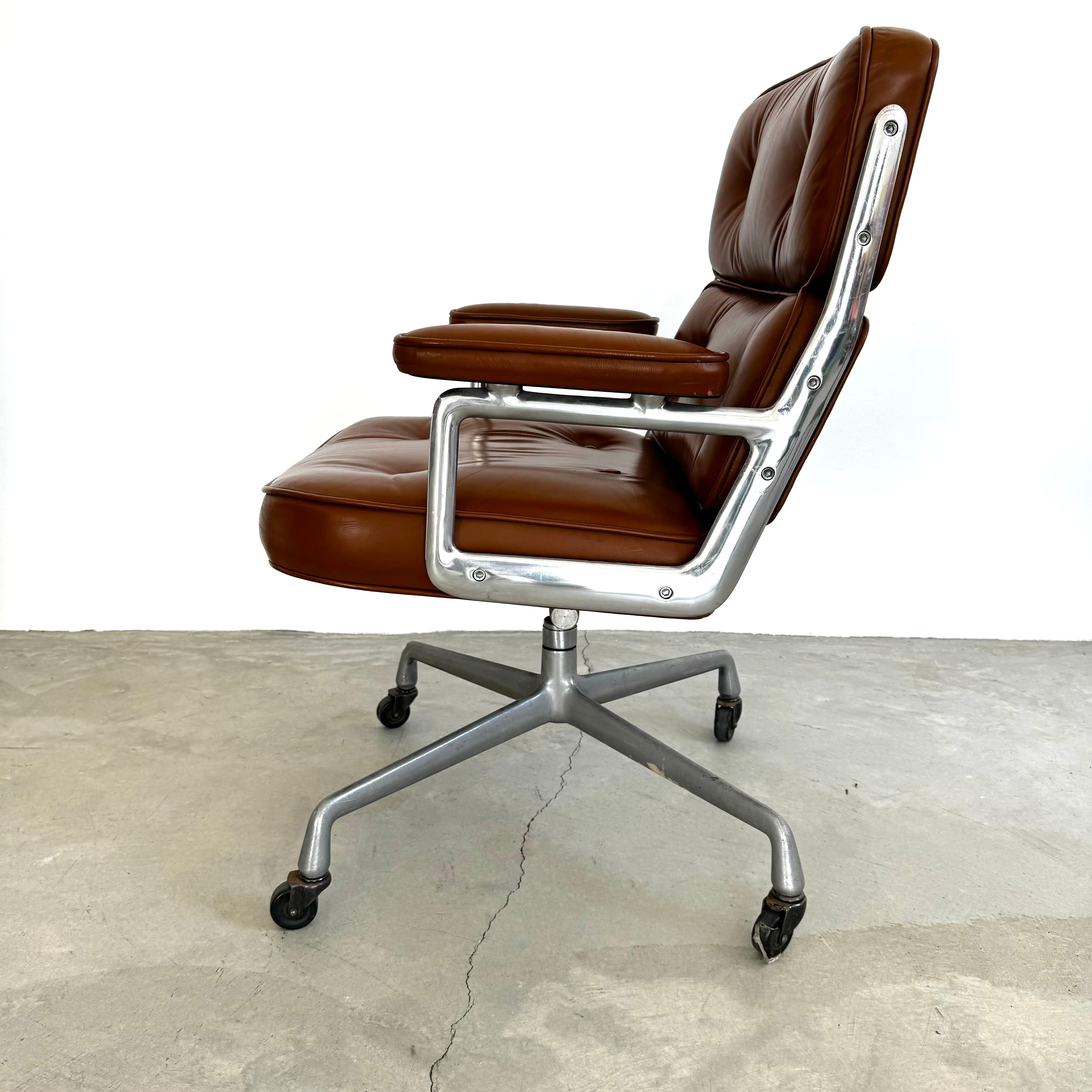 American Eames Time Life Chair in Butterscotch Leather for Herman Miller, 1976 USA