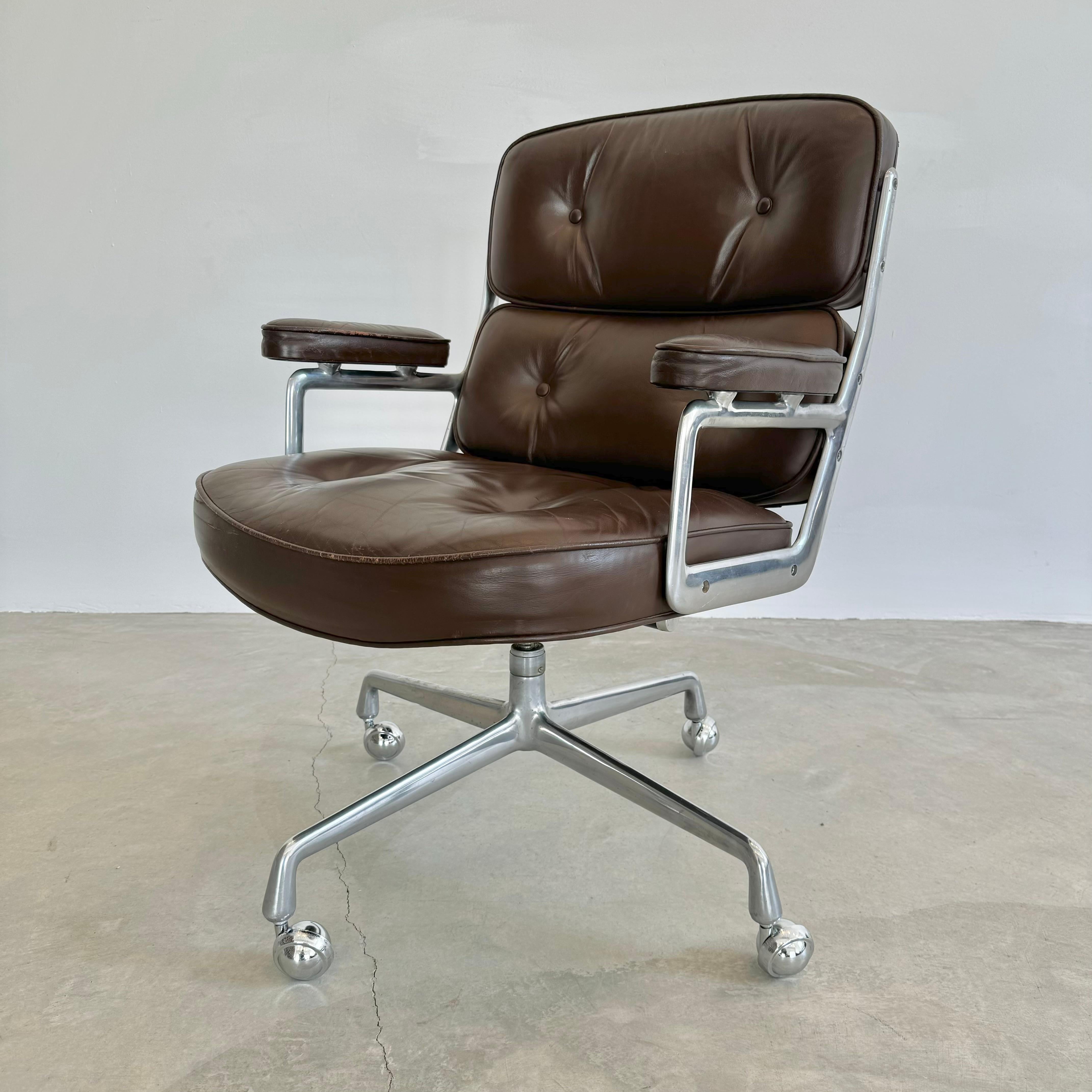 Eames Time Life Chair in Chocolate Leather for Herman Miller, 1978 USA For Sale 3