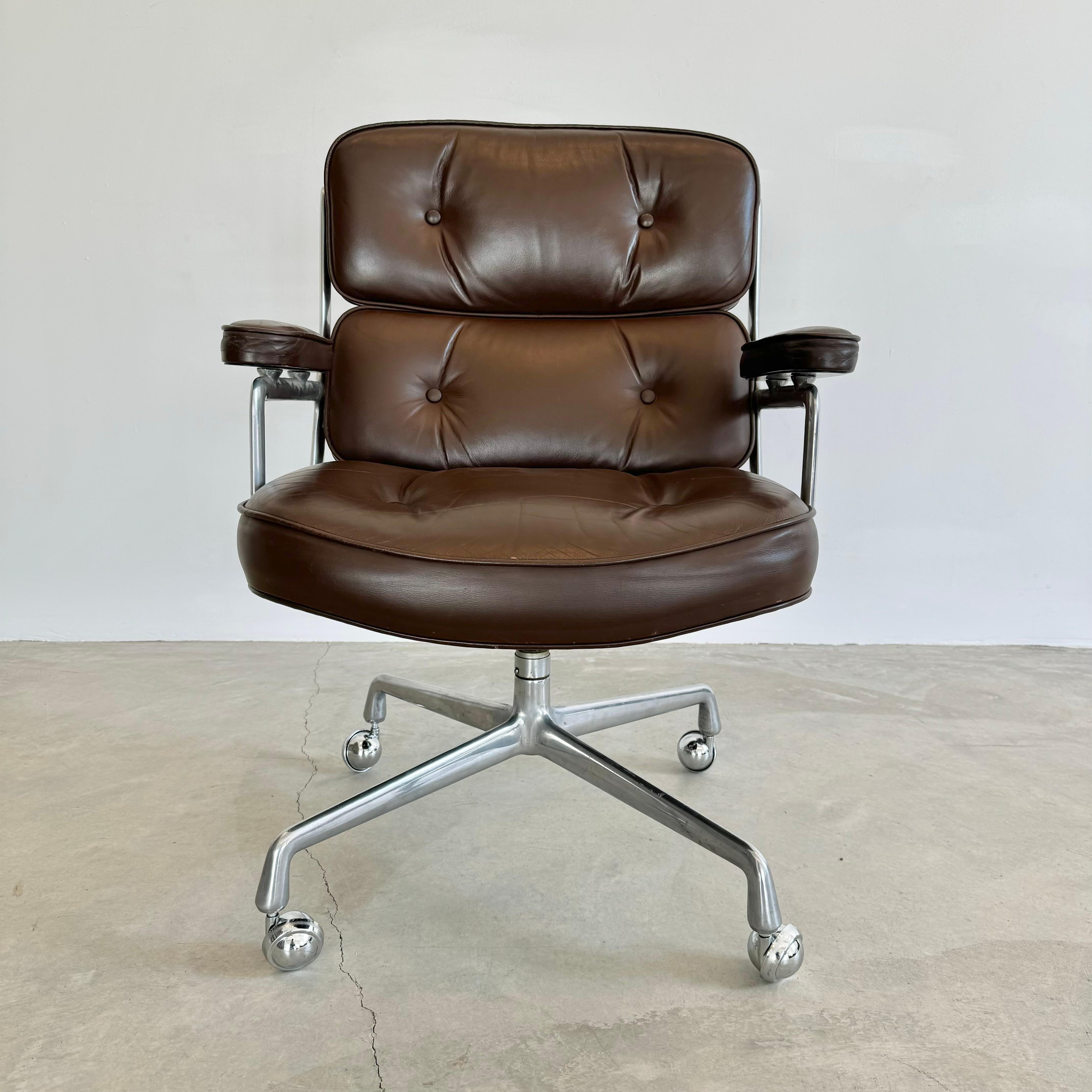 Eames Time Life Chair in Chocolate Leather for Herman Miller, 1978 USA For Sale 4