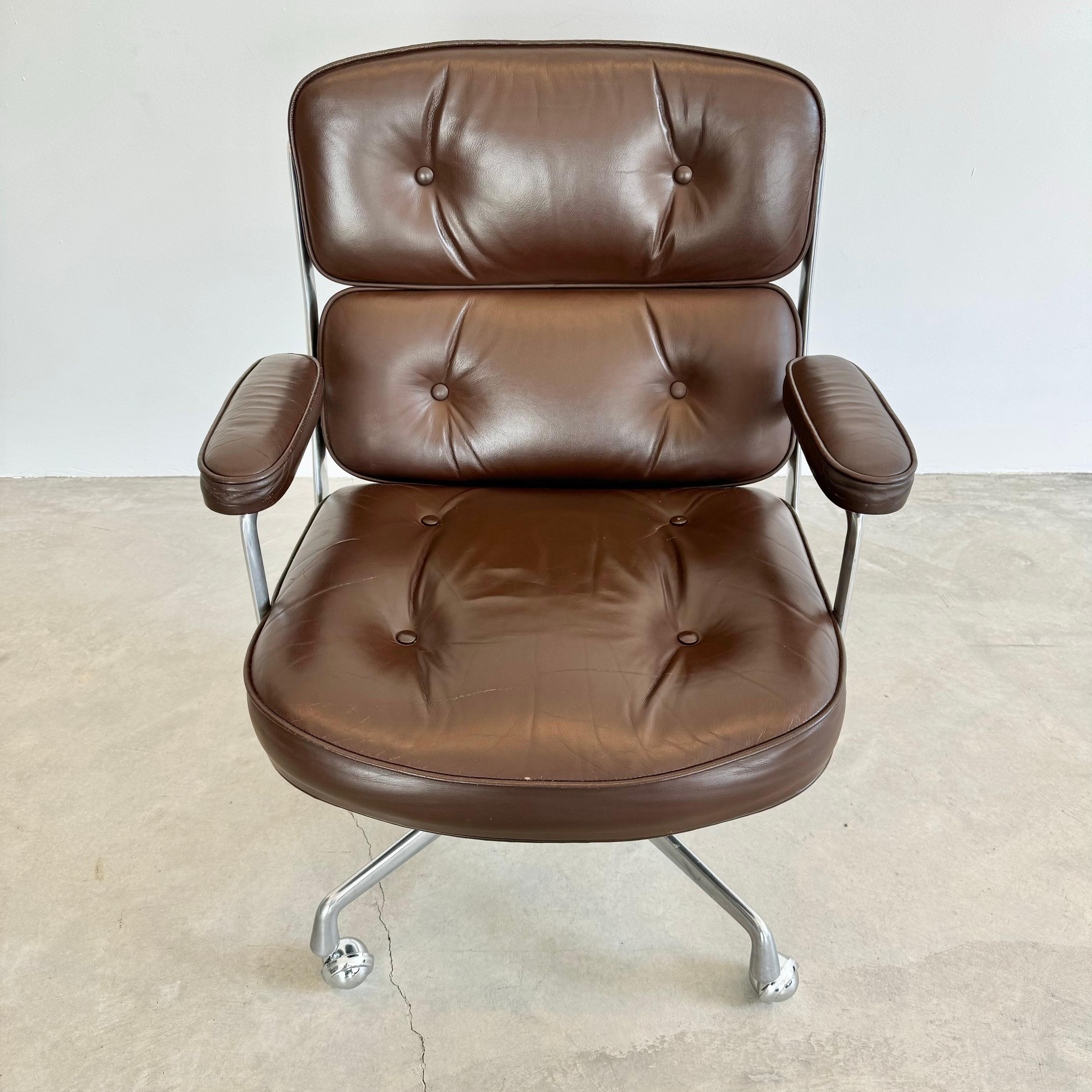 Eames Time Life Chair in Chocolate Leather for Herman Miller, 1978 USA For Sale 5