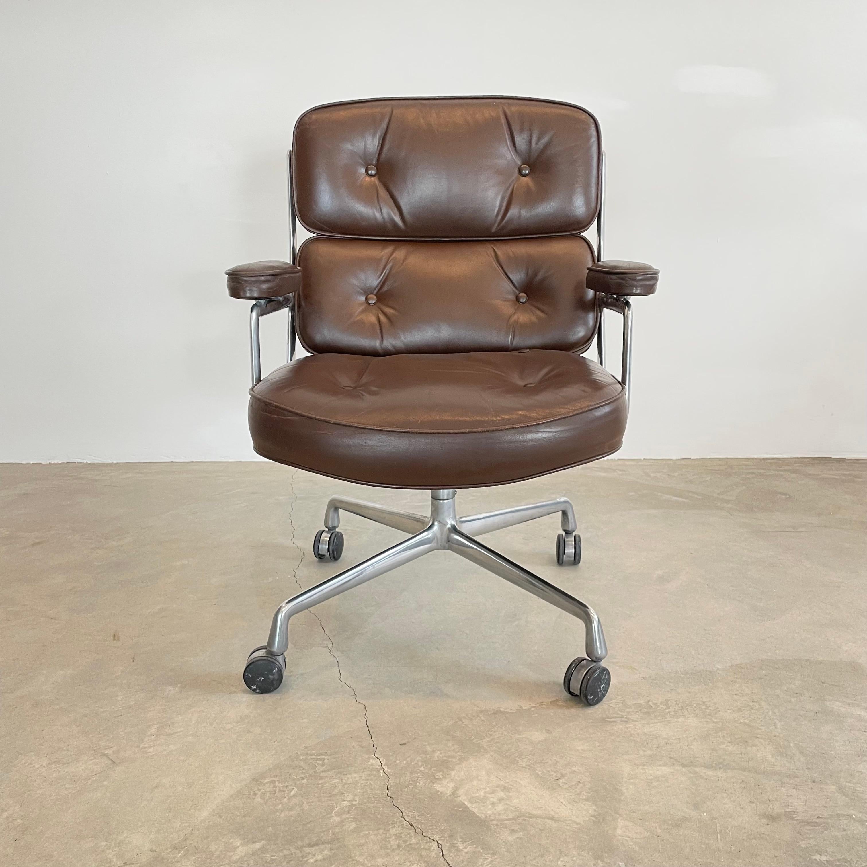 Eames Time Life Chair in Chocolate Leather for Herman Miller, 1978 USA For Sale 13