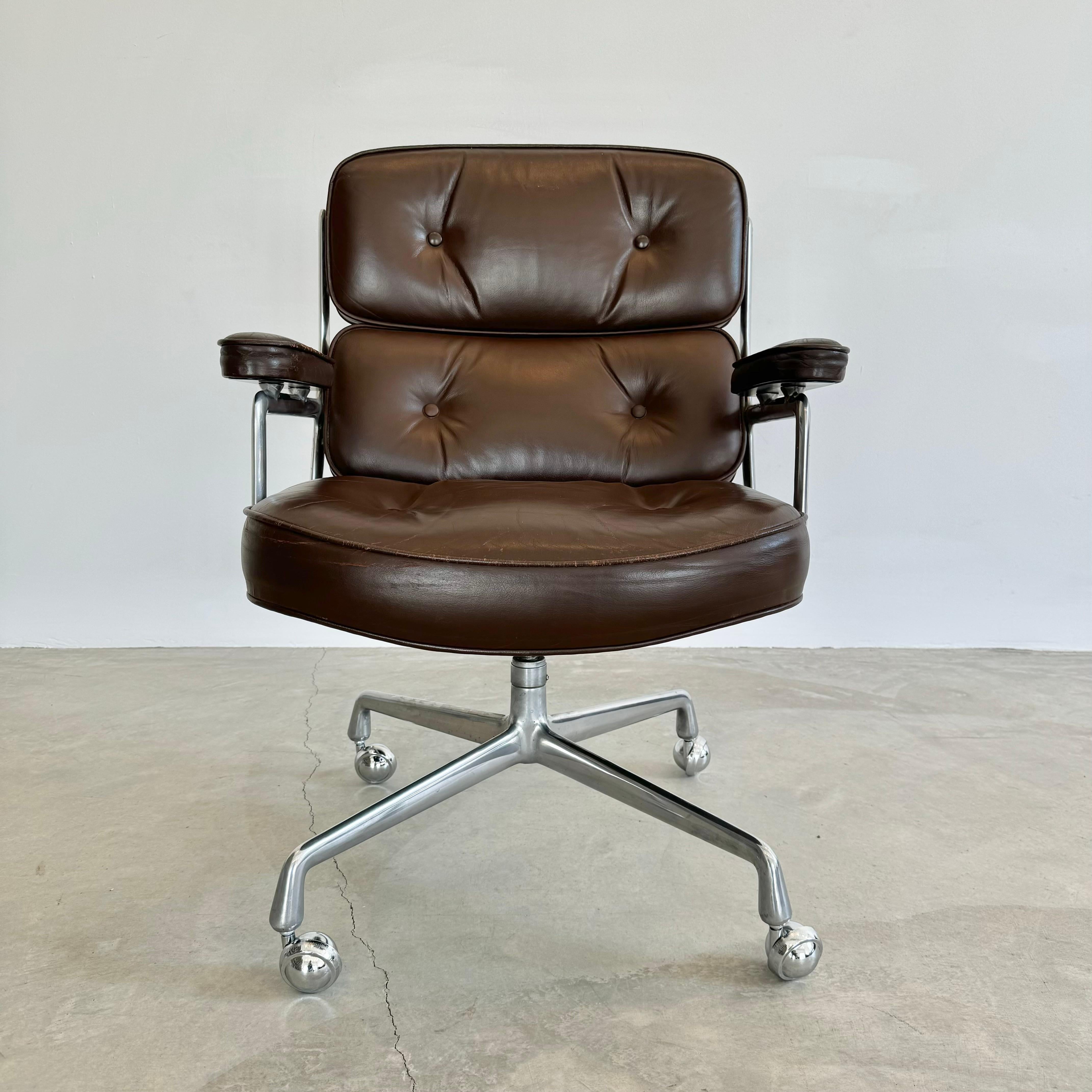 Mid-Century Modern Eames Time Life Chair in Chocolate Leather for Herman Miller, 1978 USA For Sale
