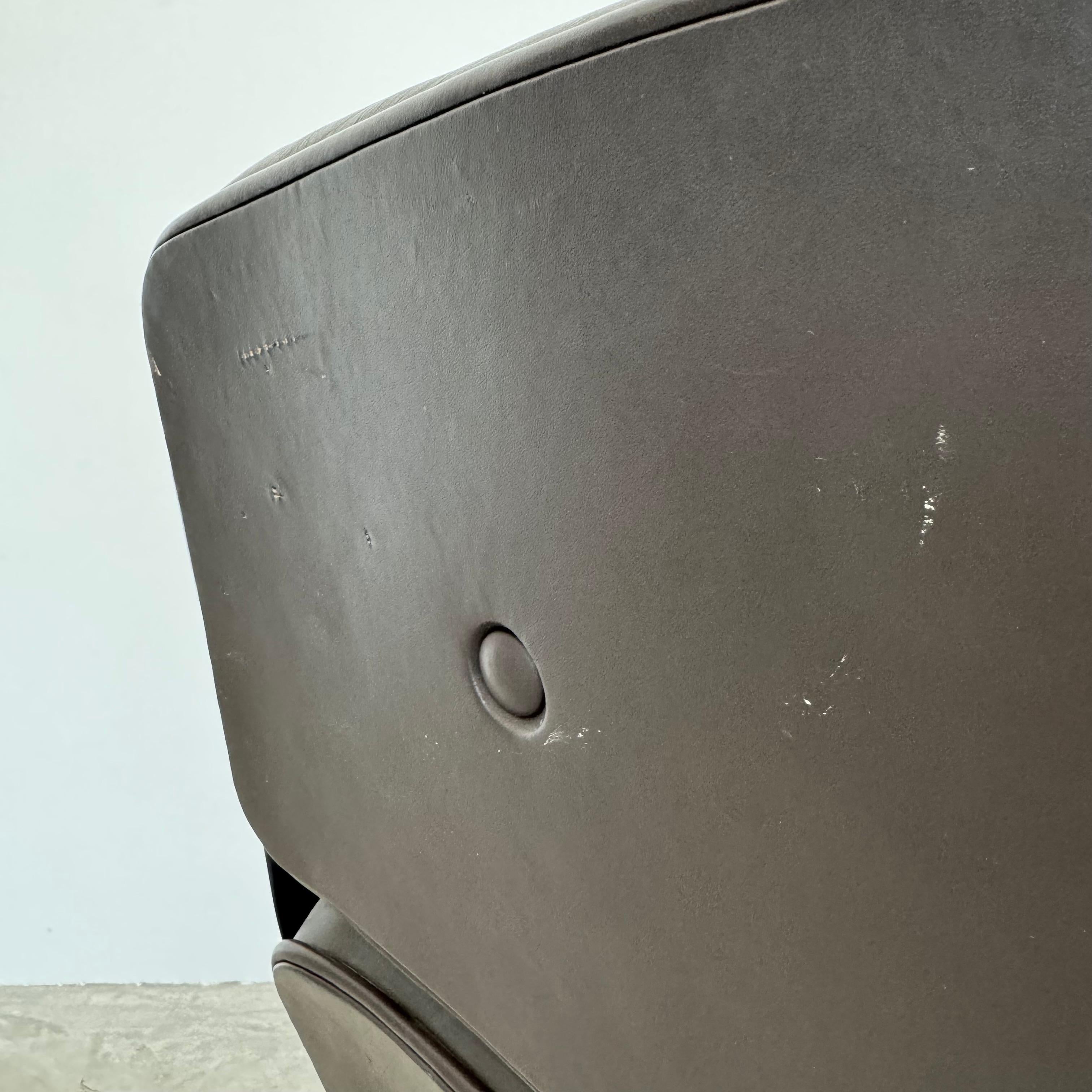 Eames Time Life Chair in Eggplant Leather for Herman Miller, 1985 USA For Sale 1