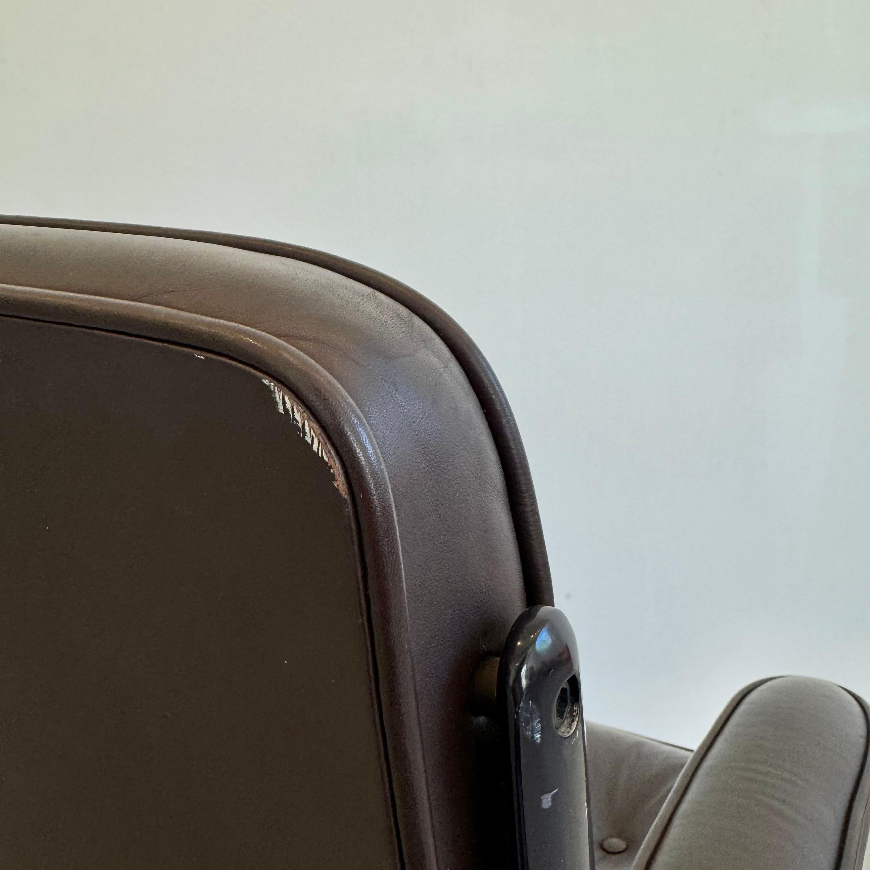 Eames Time Life Chair in Eggplant Leather for Herman Miller, 1985 USA For Sale 2