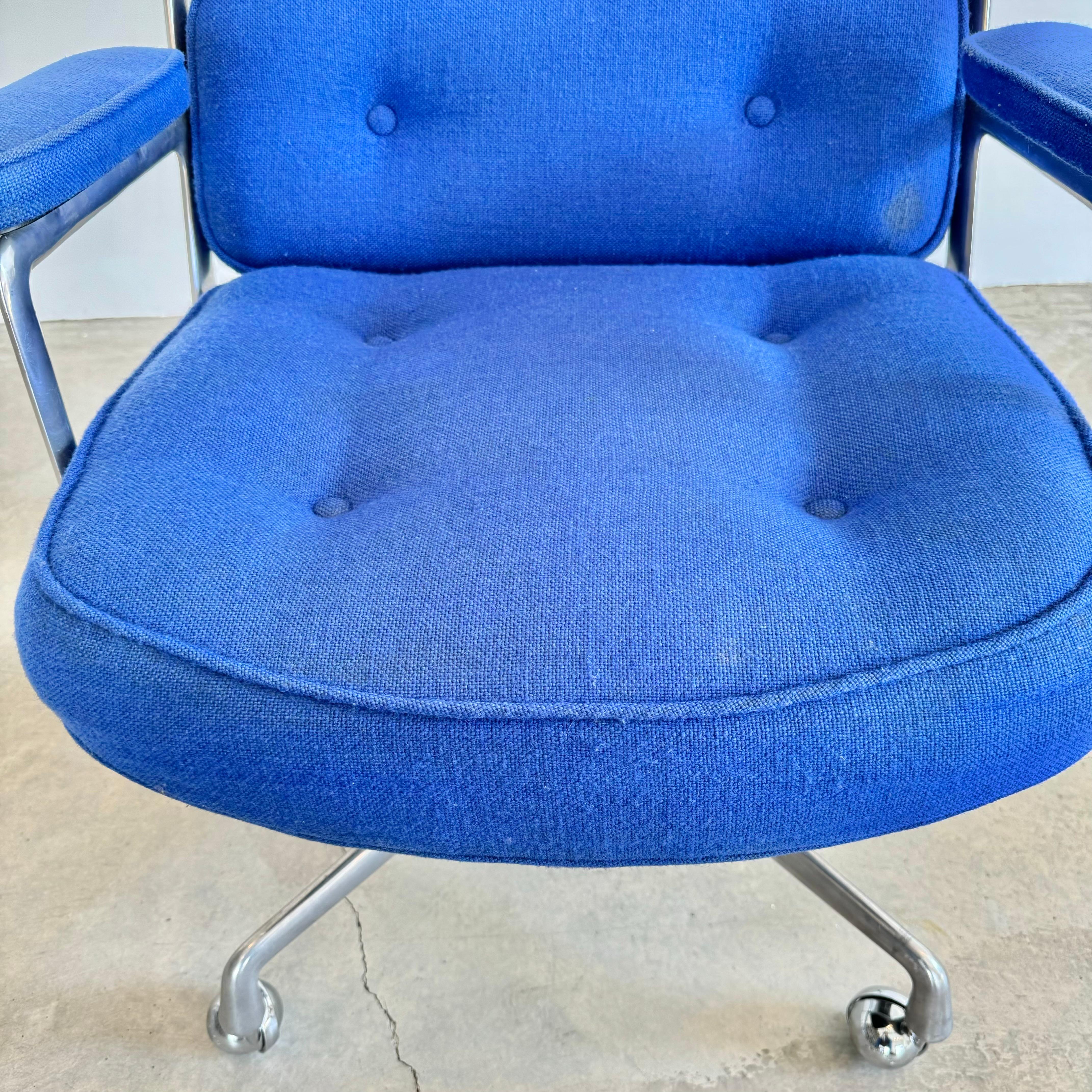 Eames Time Life Chair in Navy Blue Burlap for Herman Miller, 1970s USA 4