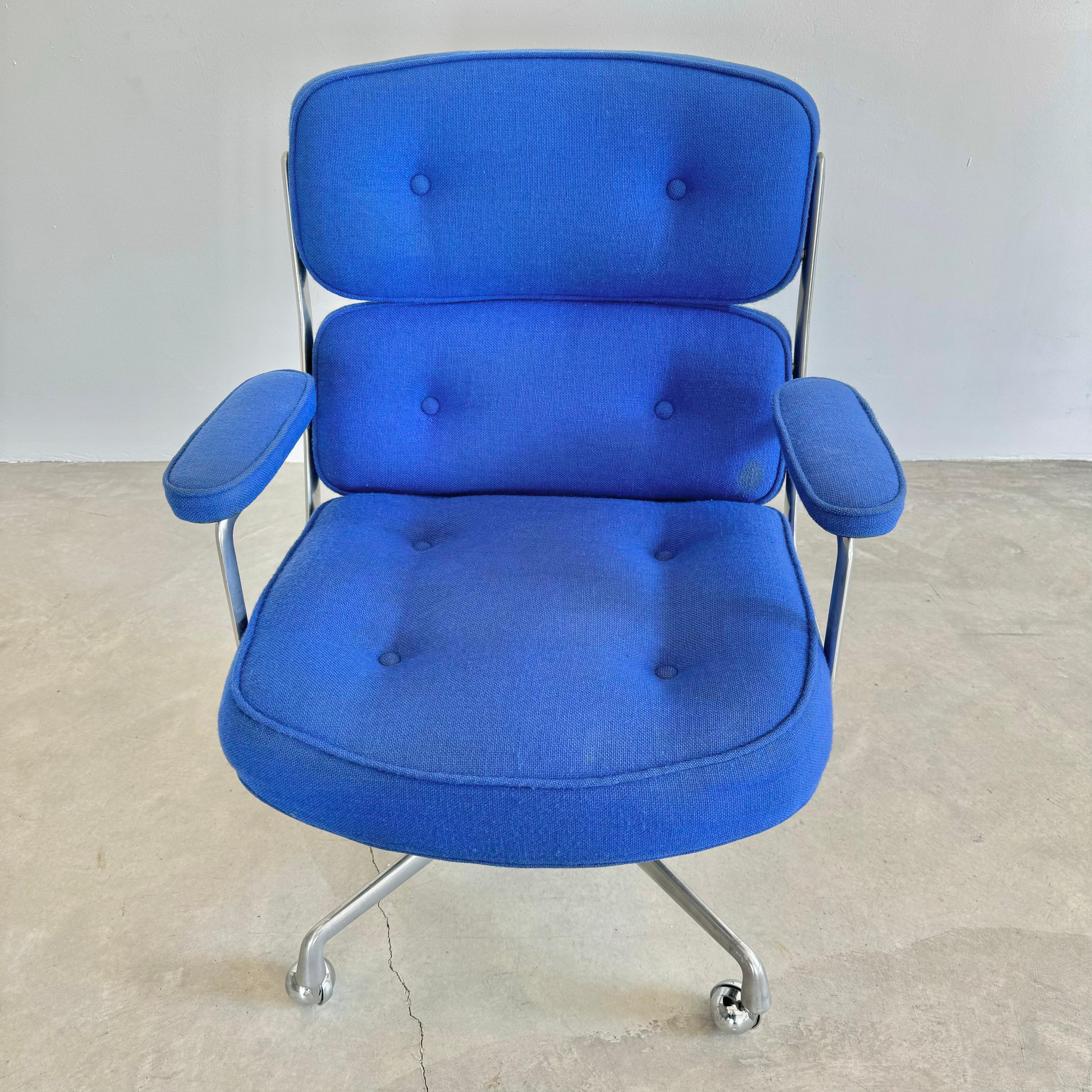Mid-Century Modern Eames Time Life Chair in Navy Blue Burlap for Herman Miller, 1970s USA