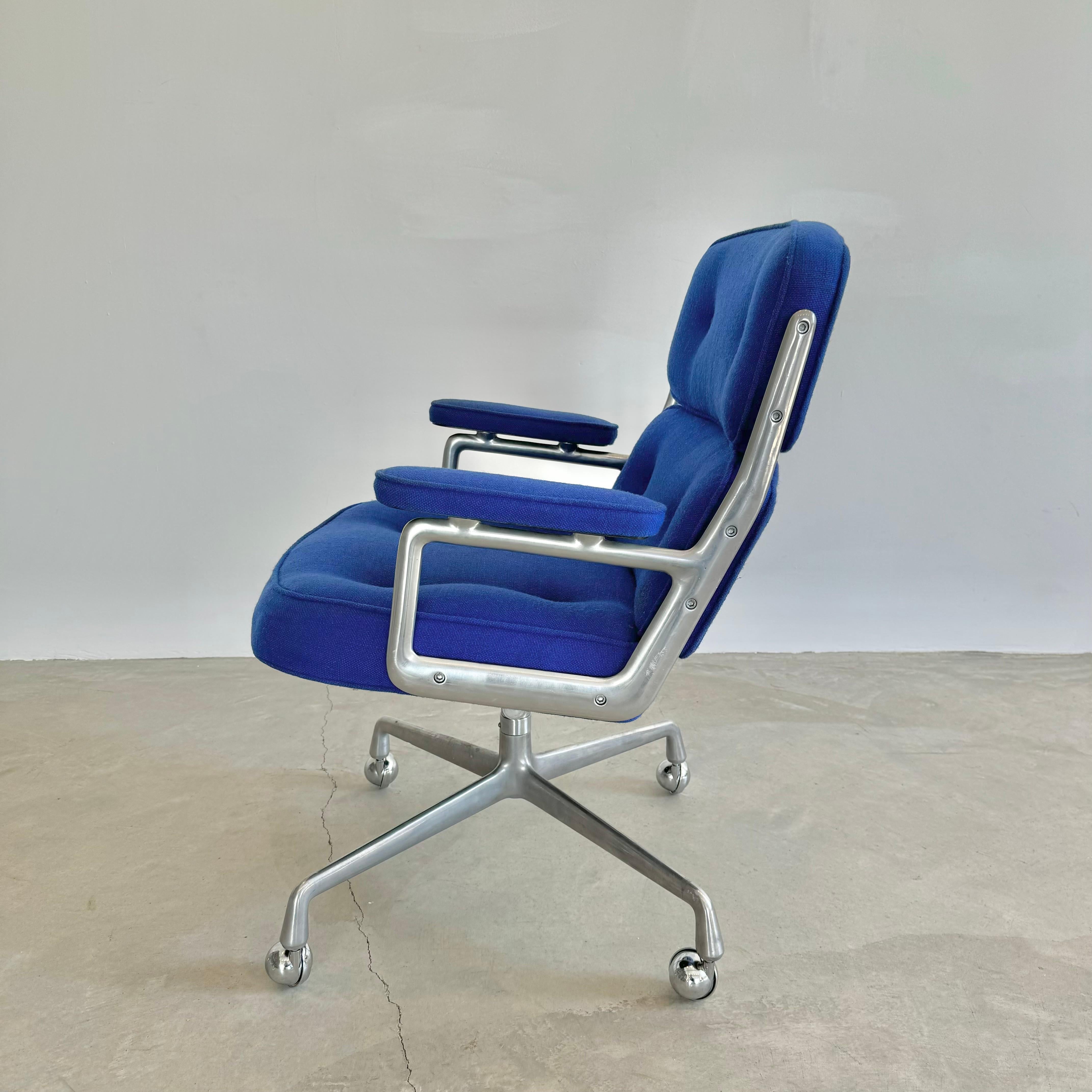 Late 20th Century Eames Time Life Chair in Navy Blue Burlap for Herman Miller, 1970s USA